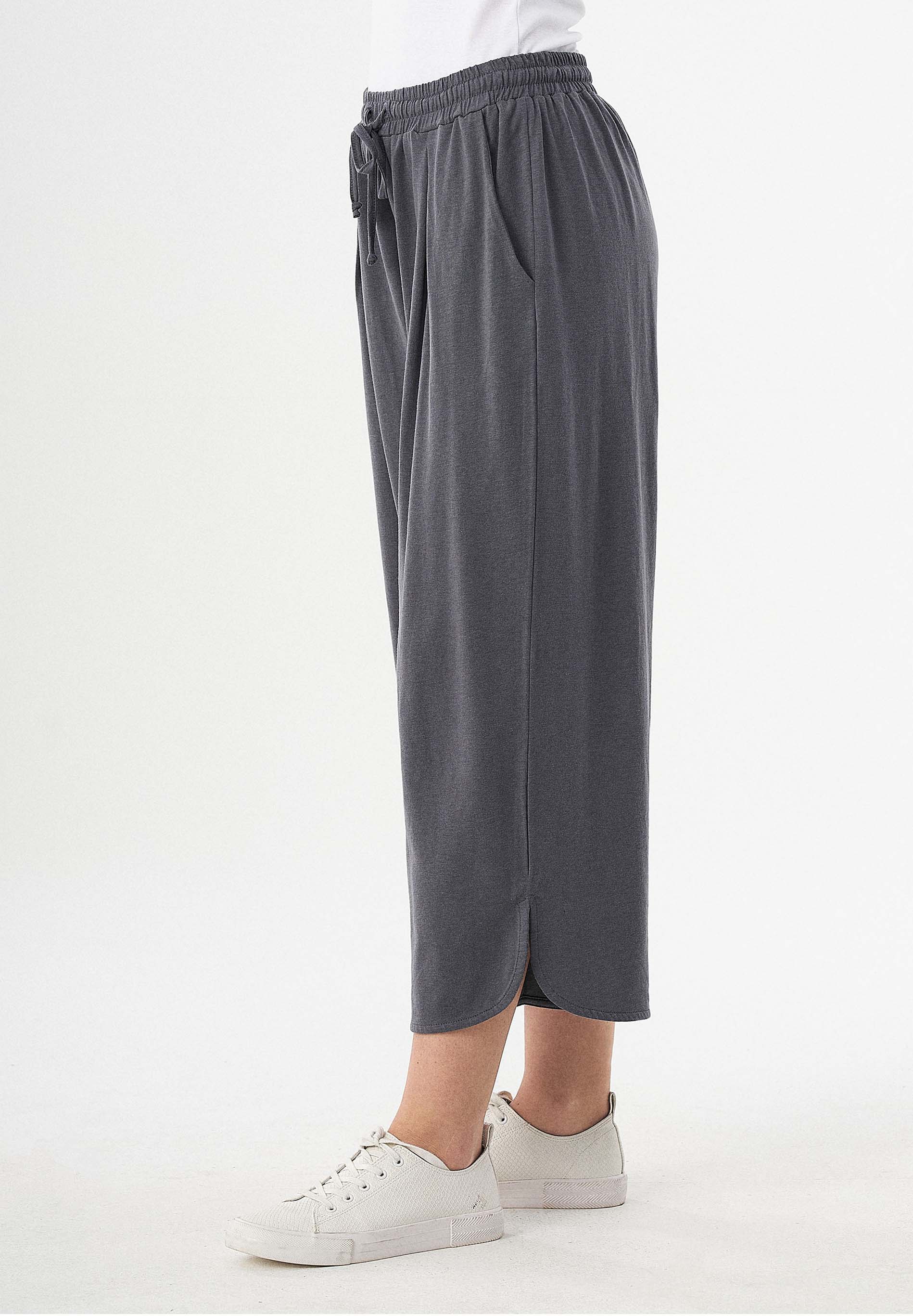 Jerseyhose aus TENCEL™ Lyocell und Bio-Baumwolle in 3/4-Länge