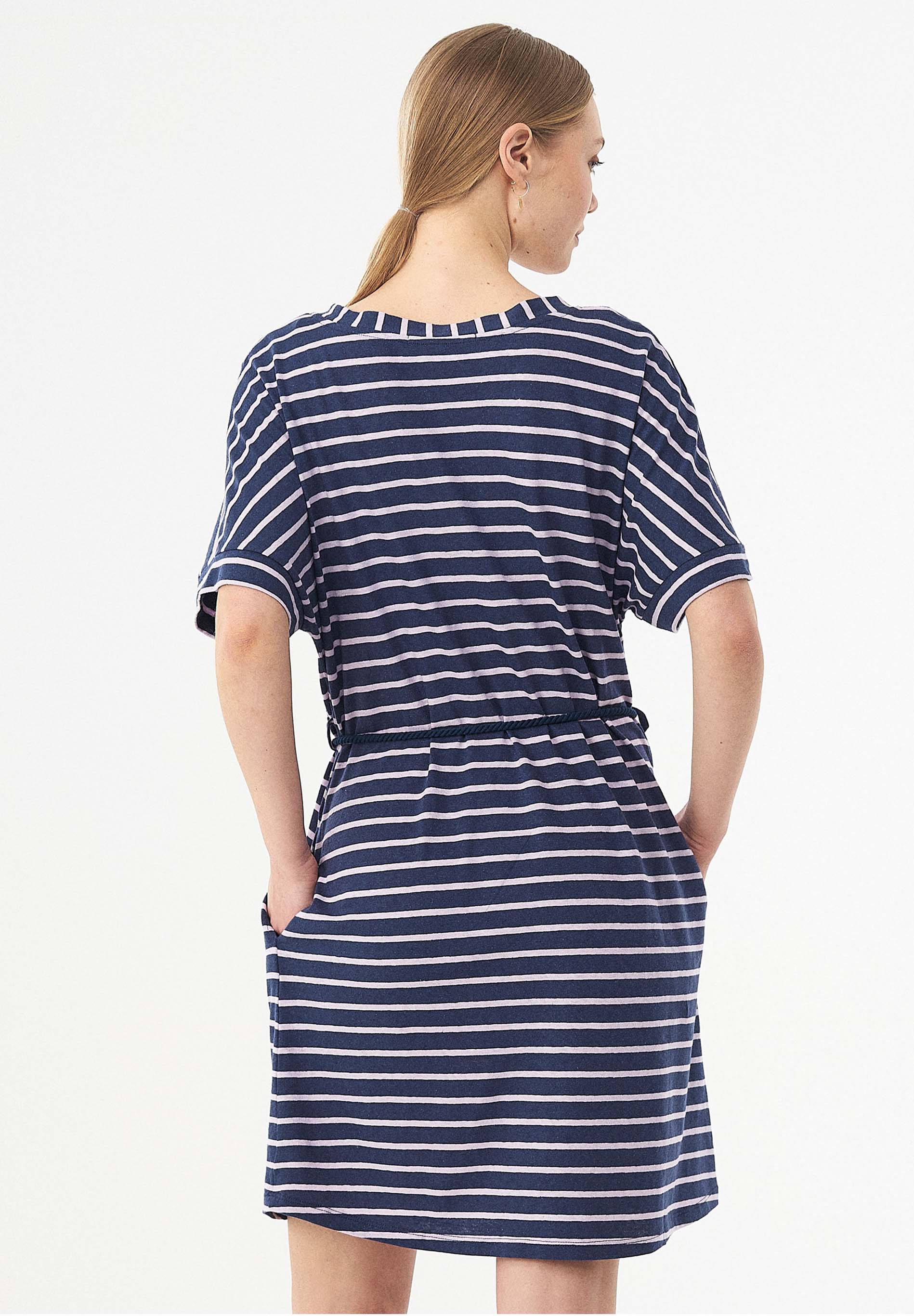 Gestreiftes Jerseykleid aus Bio-Baumwolle und Leinen