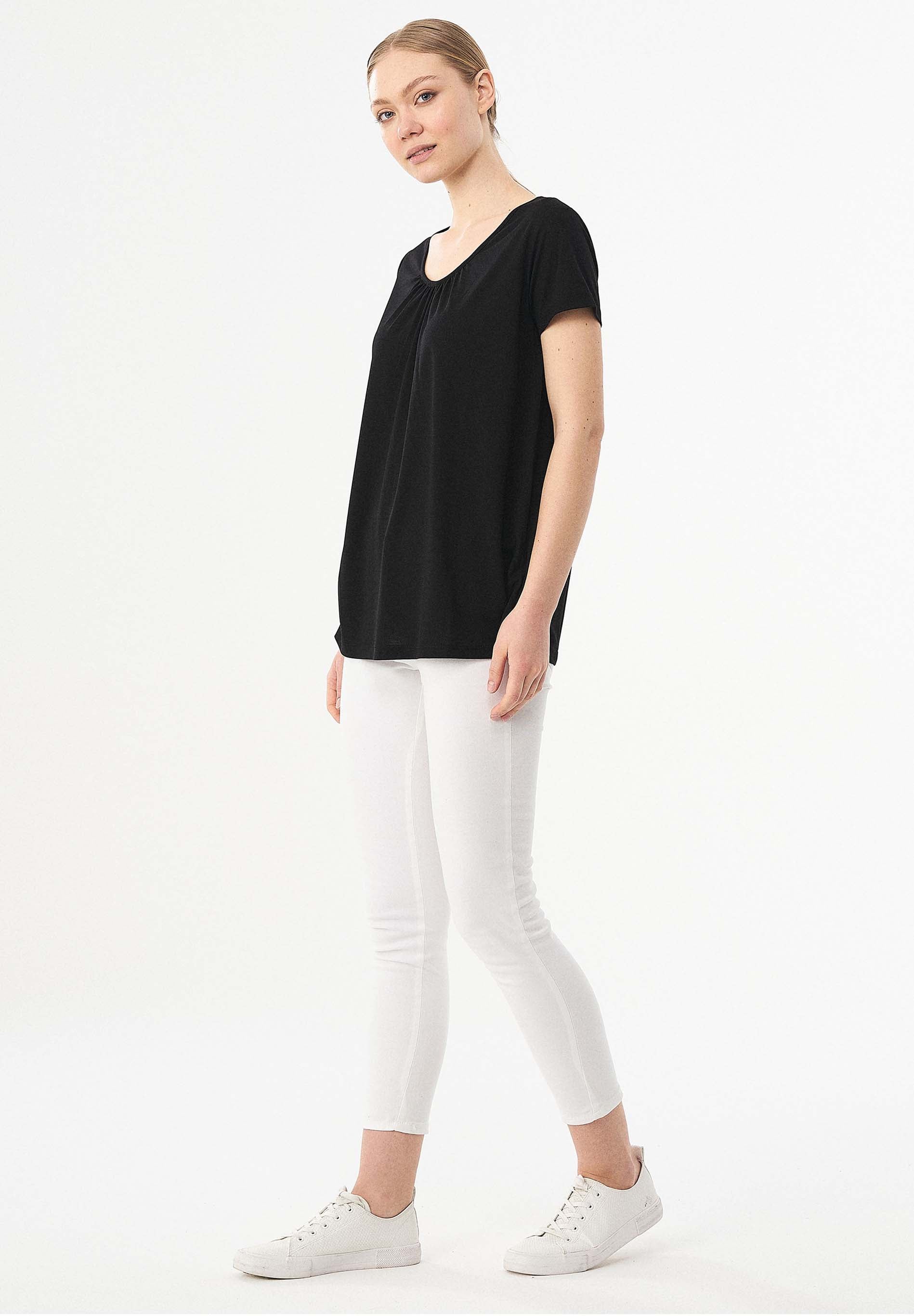 T-Shirt aus REPREVE® und LENZING™ ECOVERO™