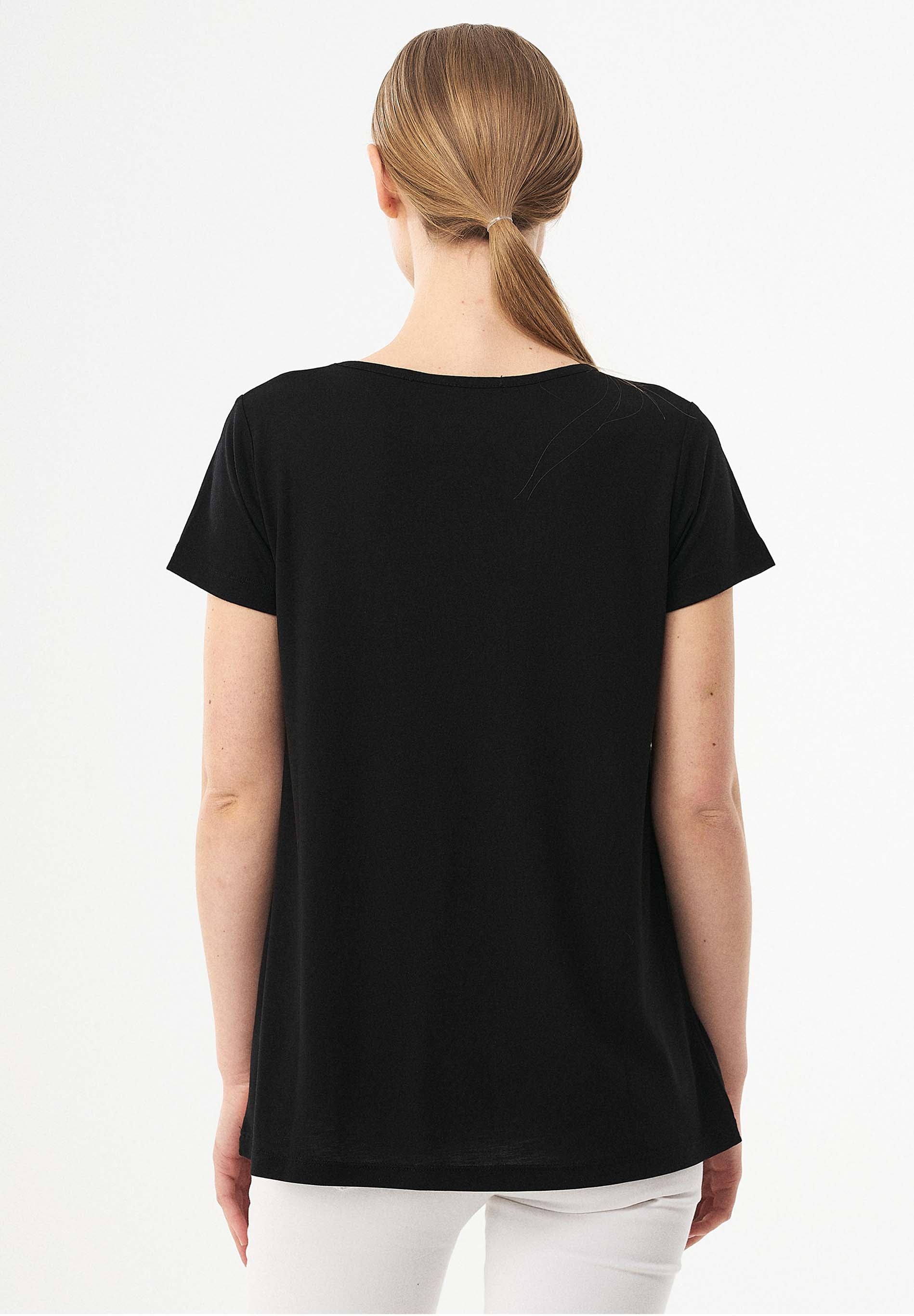 T-Shirt aus REPREVE® und LENZING™ ECOVERO™