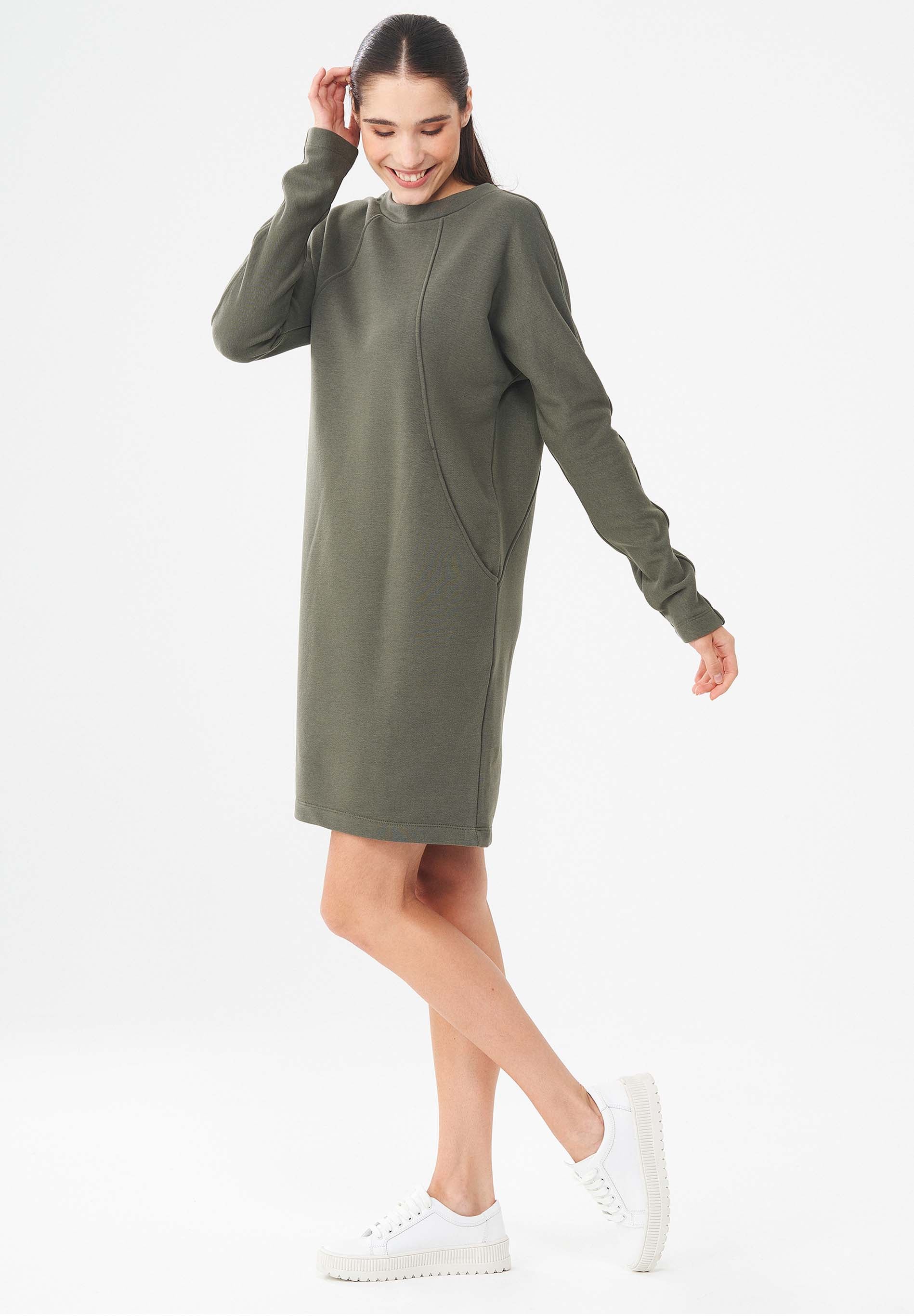 Sweatkleid aus Bio-Baumwolle & Modal mit recyceltem Polyester