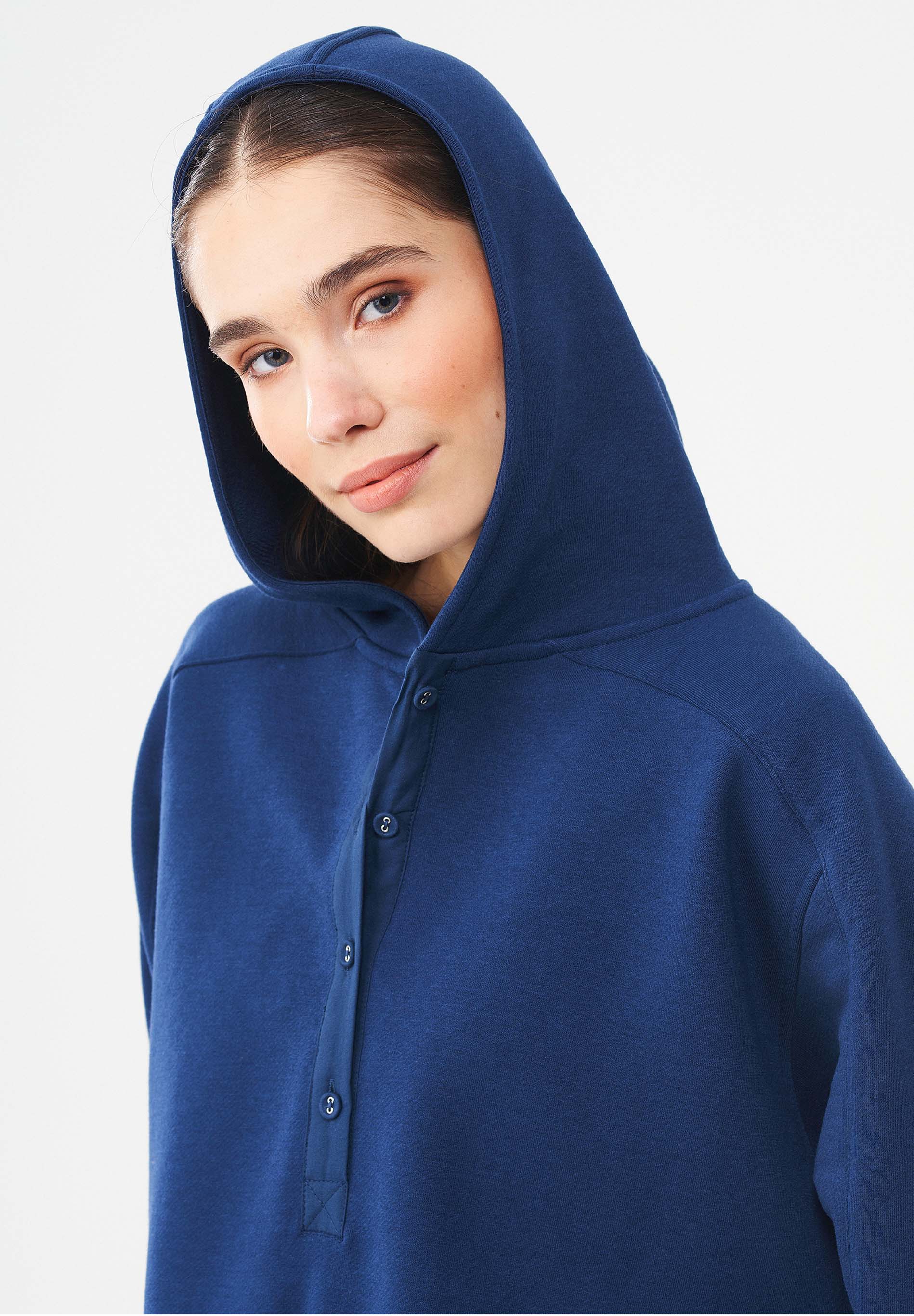 Kapuzenpullover aus Bio-Baumwolle & Modal mit recyceltem Polyester