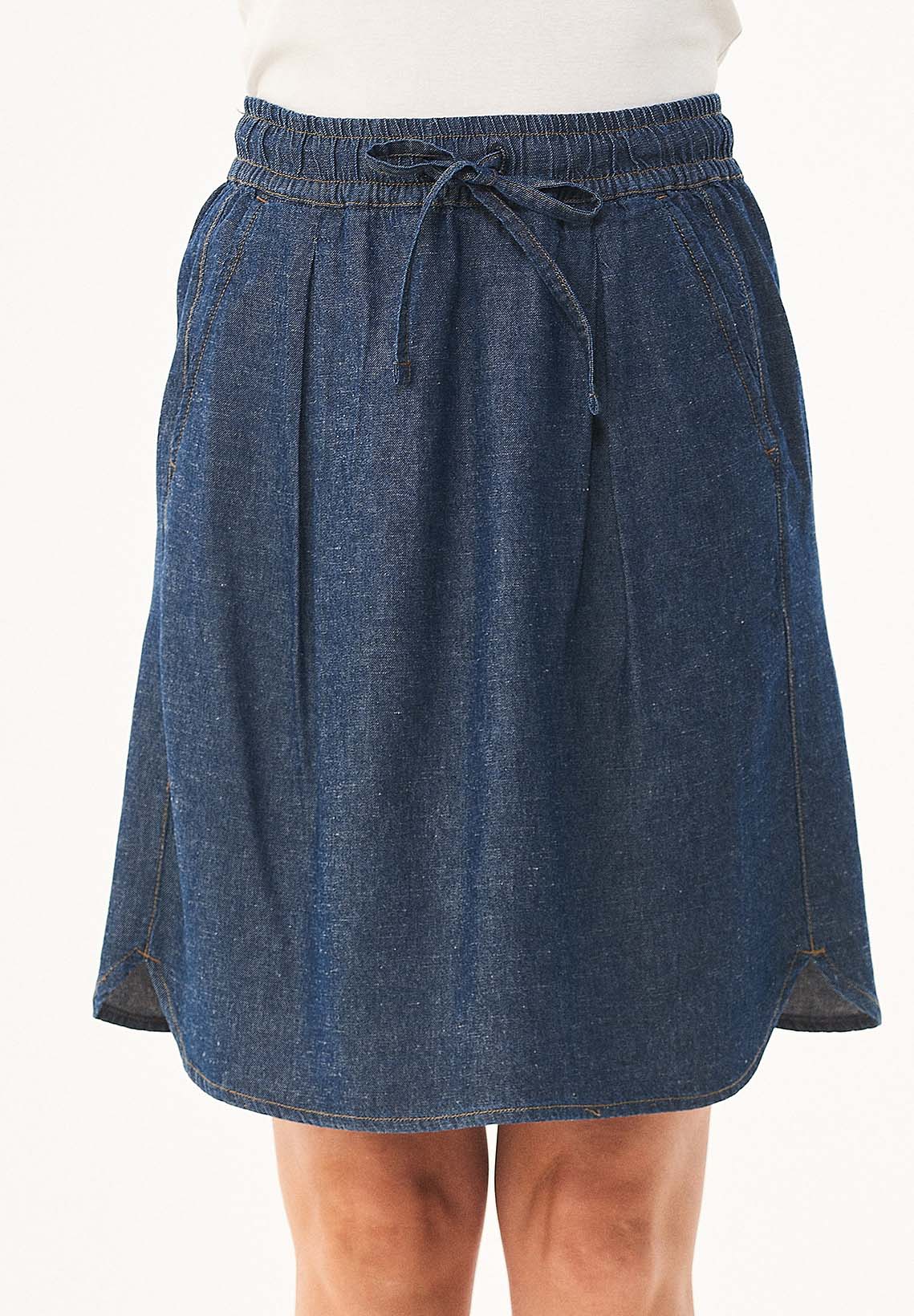 Denim-Rock aus Bio-Baumwolle und TENCEL™ Lyocell mit Hanf