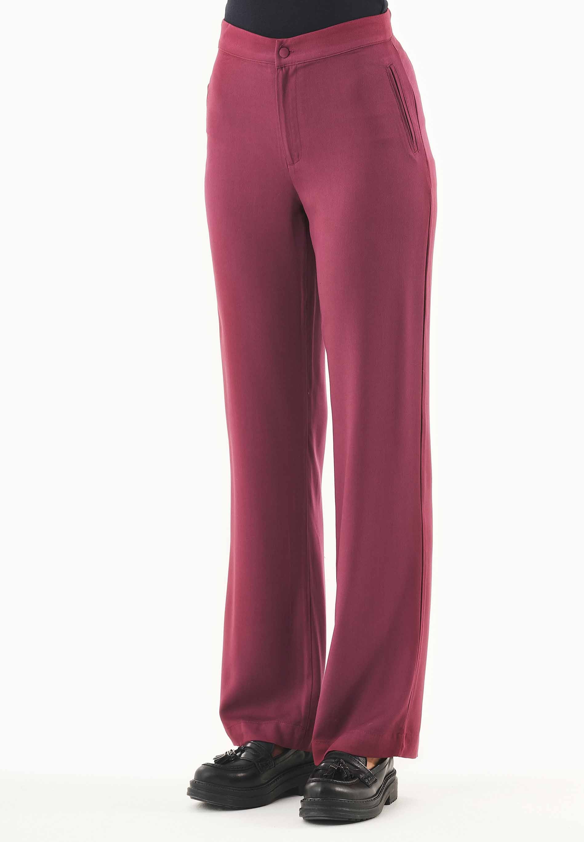 Hose aus LENZING™ ECOVERO™