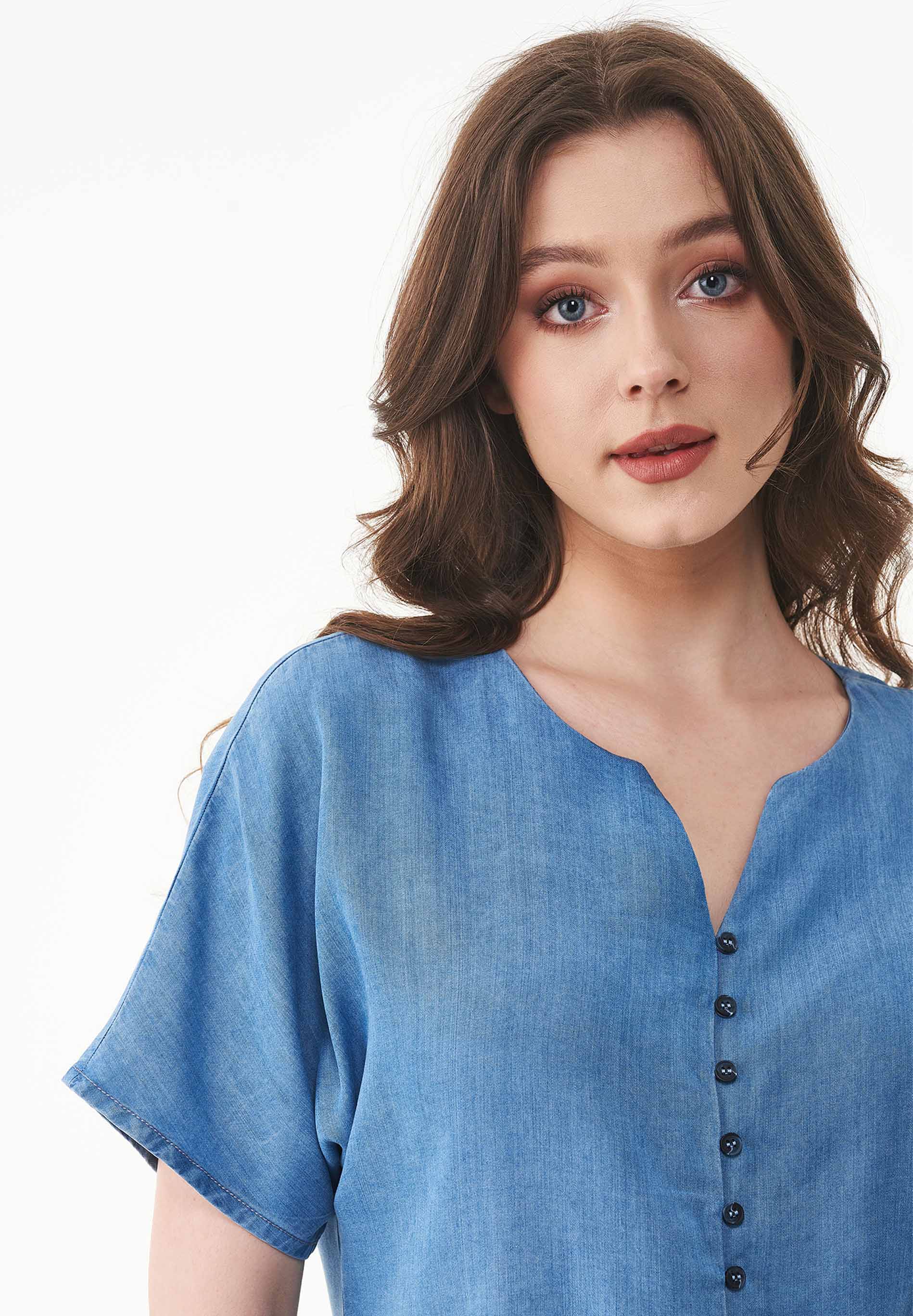 Bluse aus TENCEL™ Lyocell in Denim-Optik