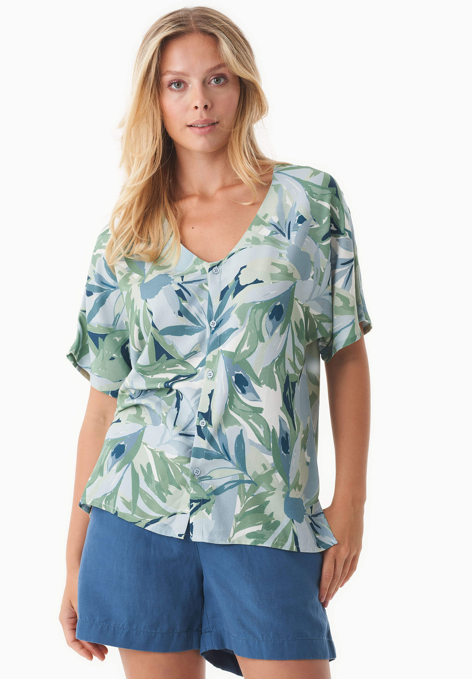 Bluse aus LENZING™ ECOVERO™ mit Blattmuster