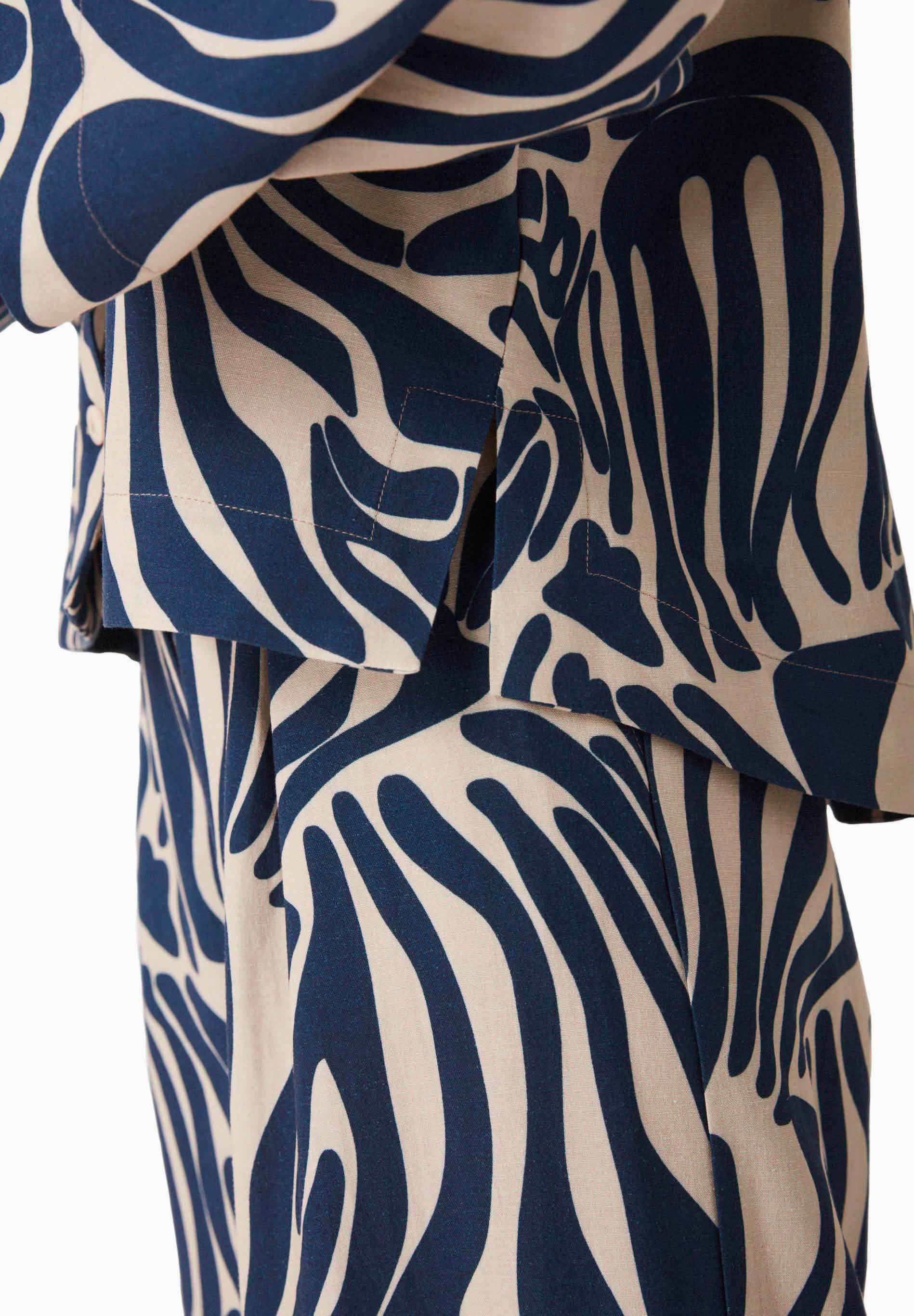 Bluse aus LENZING™ ECOVERO™ mit Muster