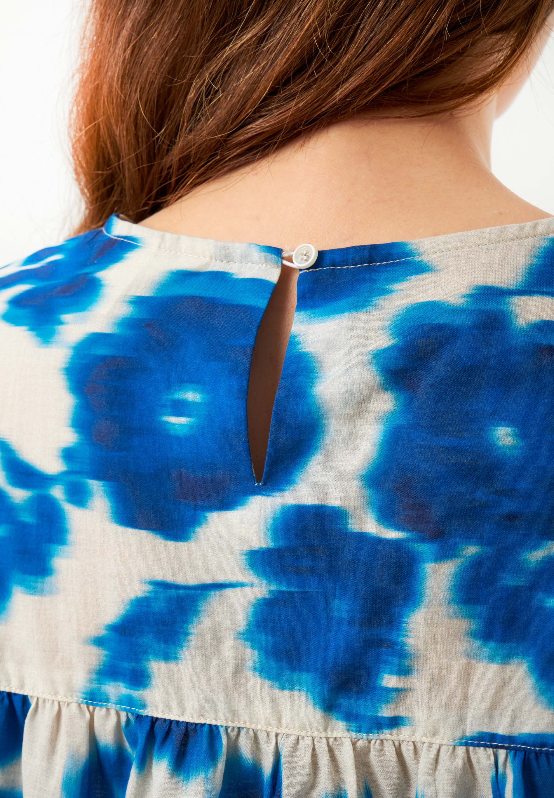 Bluse aus Bio-Baumwoll-Voile mit Blumenmuster