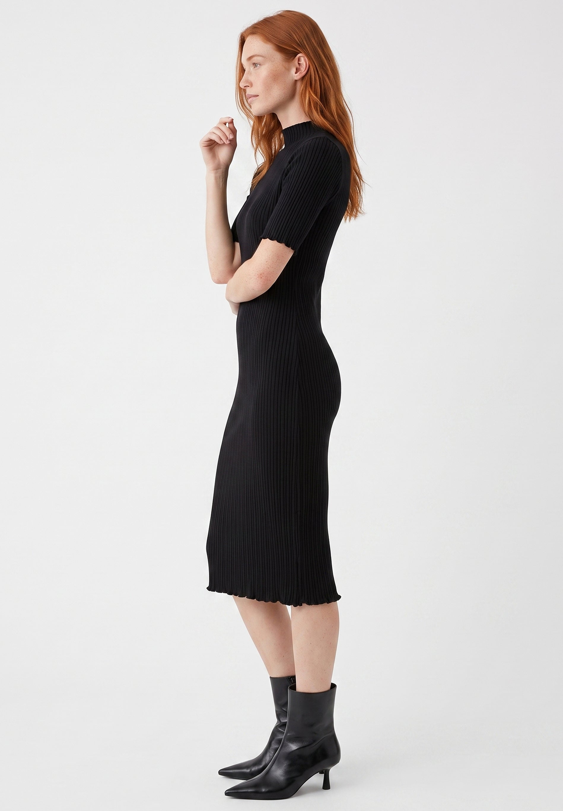Kleid aus Bio-Baumwolle im Rippstrick