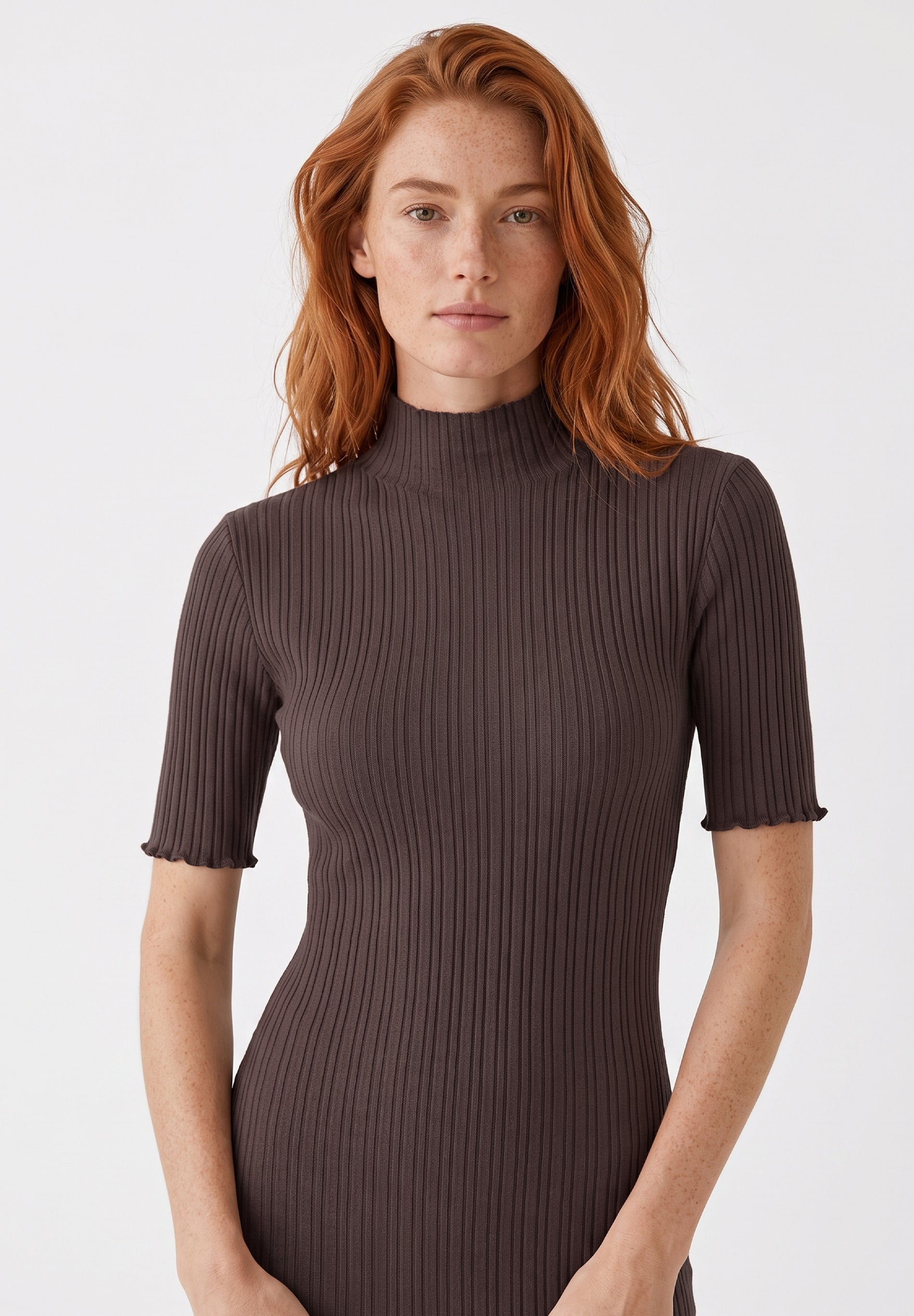 Kleid aus Bio-Baumwolle im Rippstrick