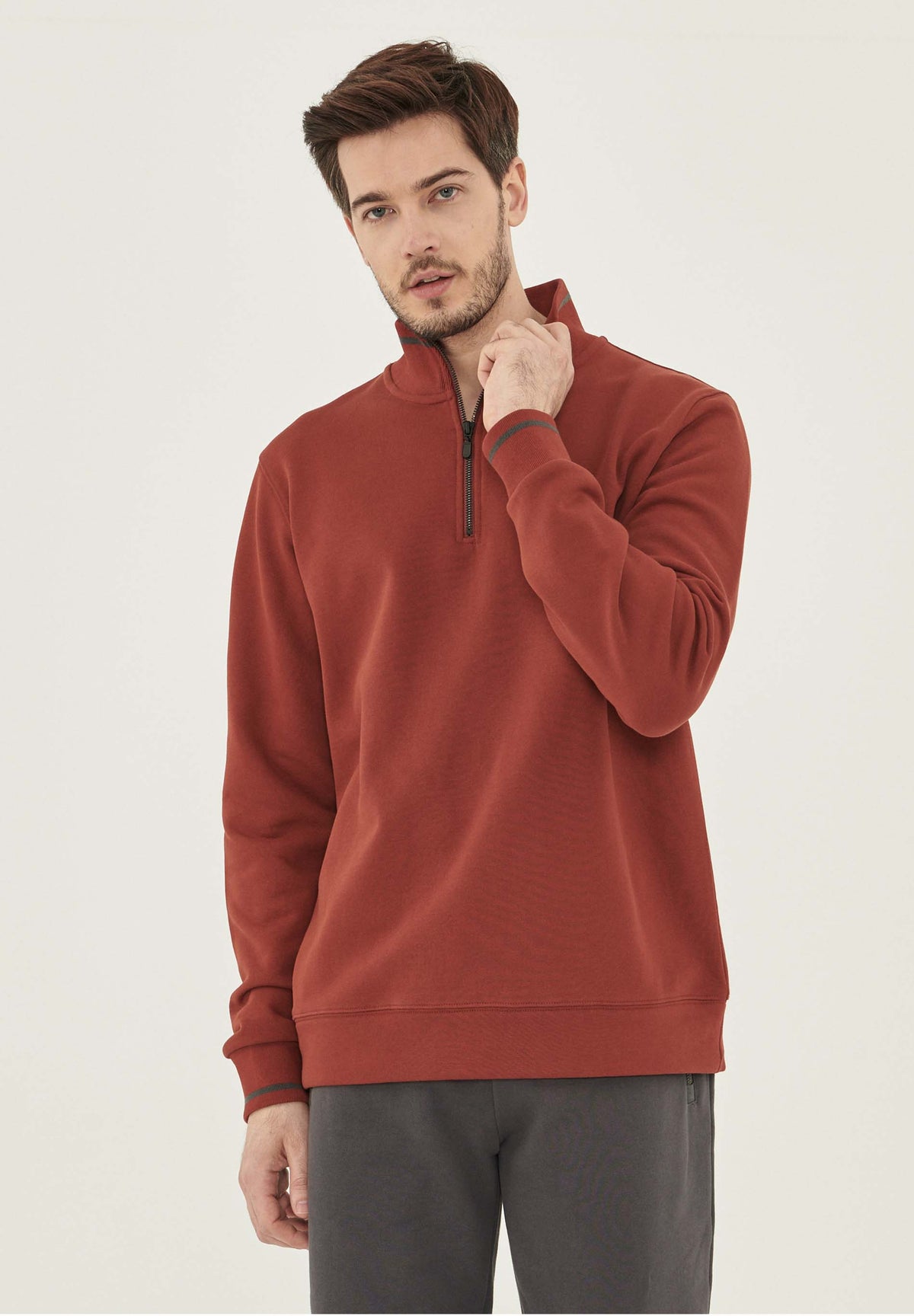 Sweatshirt aus Bio-Baumwolle mit Stehkragen – Ansicht 3