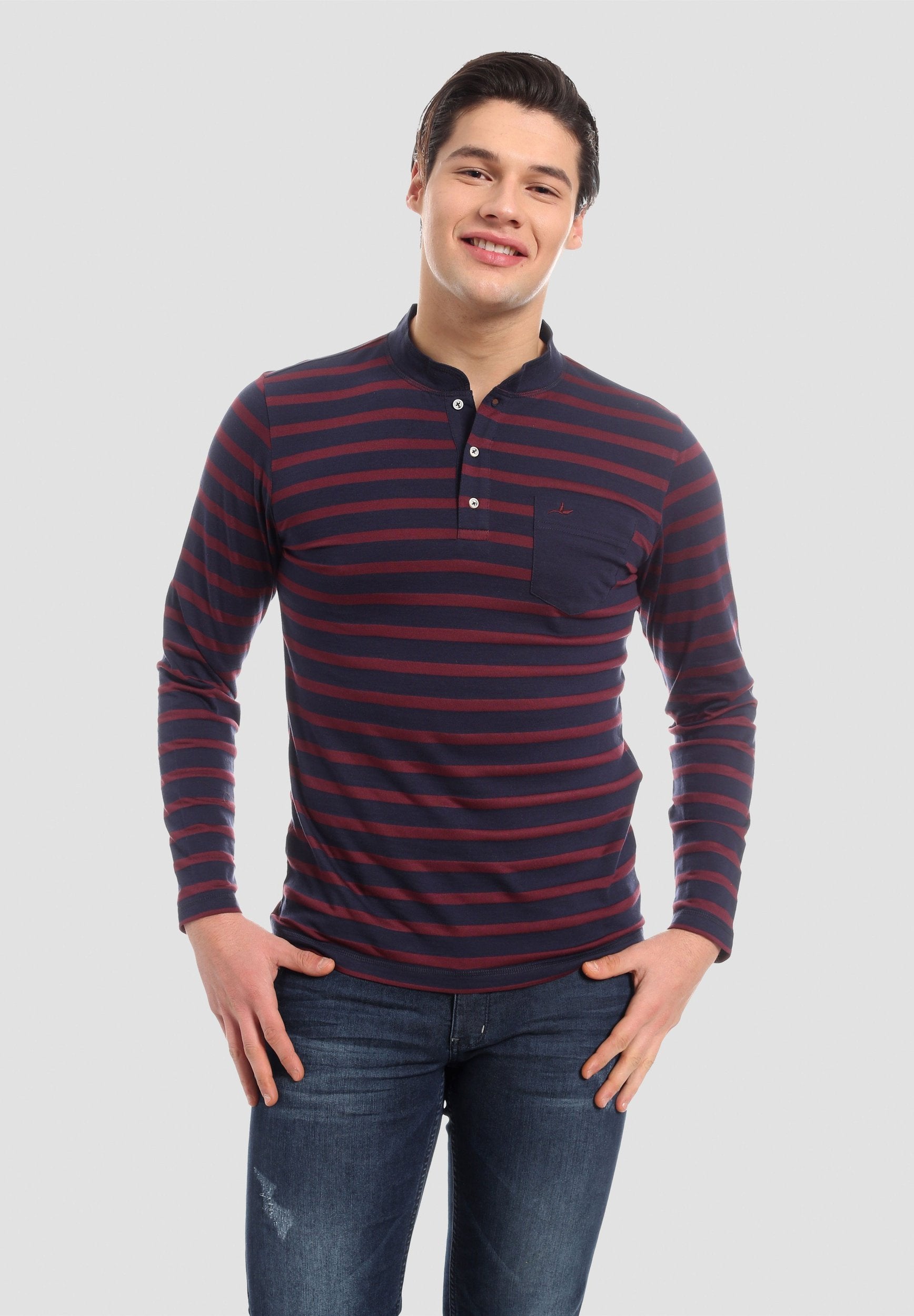 Henley Langarmshirt aus Bio-Baumwolle mit Brusttasche