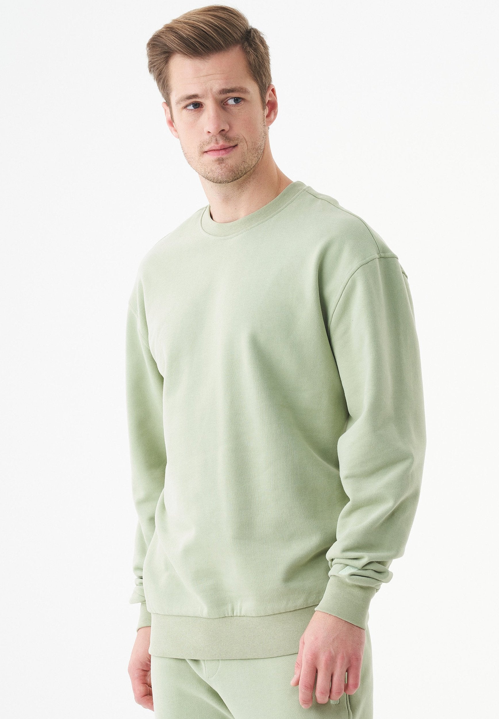 ESSENTIALS-BELLO- Unisex Soft Touch Sweatshirt aus Bio-Baumwolle