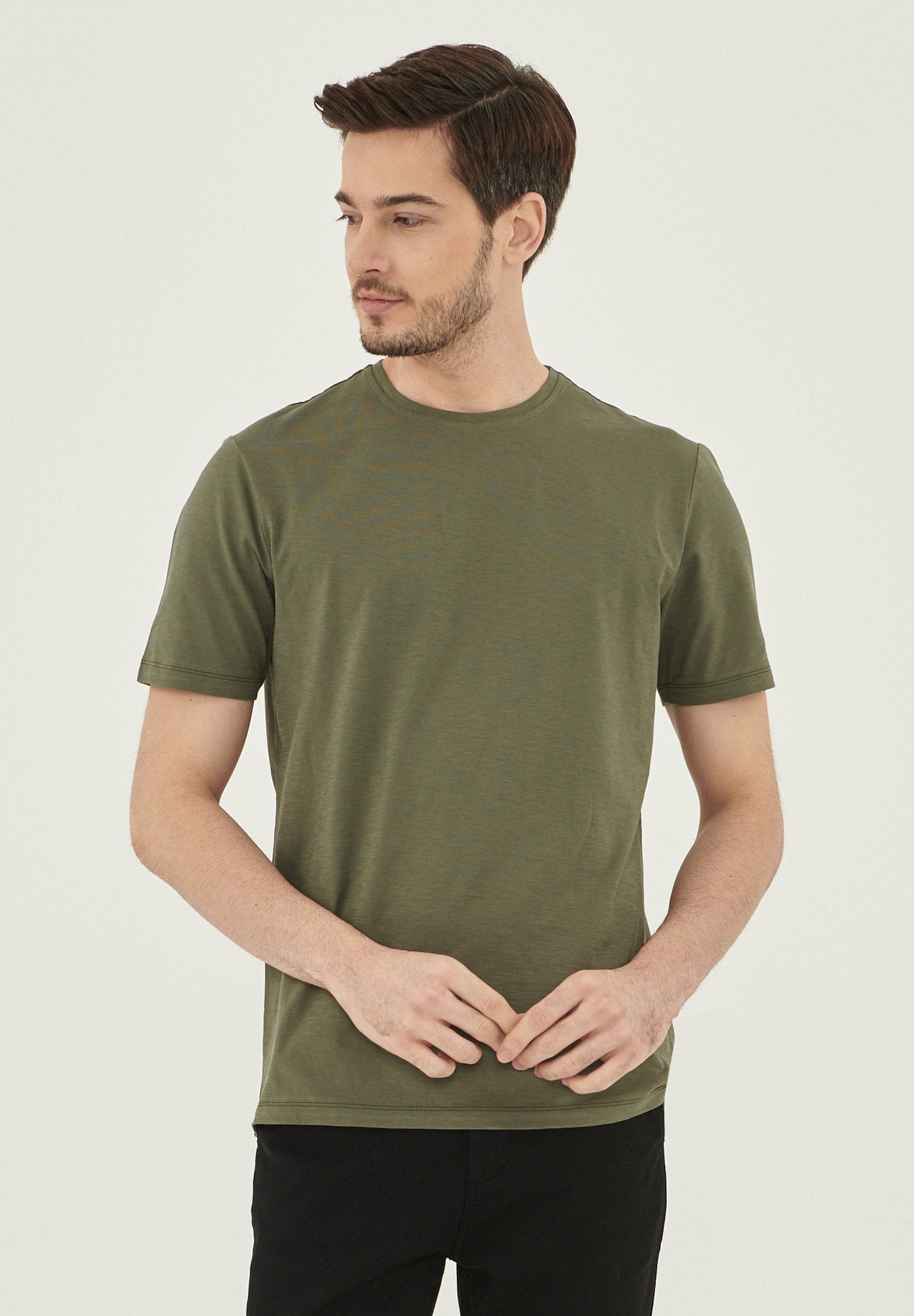 Basic T-Shirt aus Bio-Baumwolle