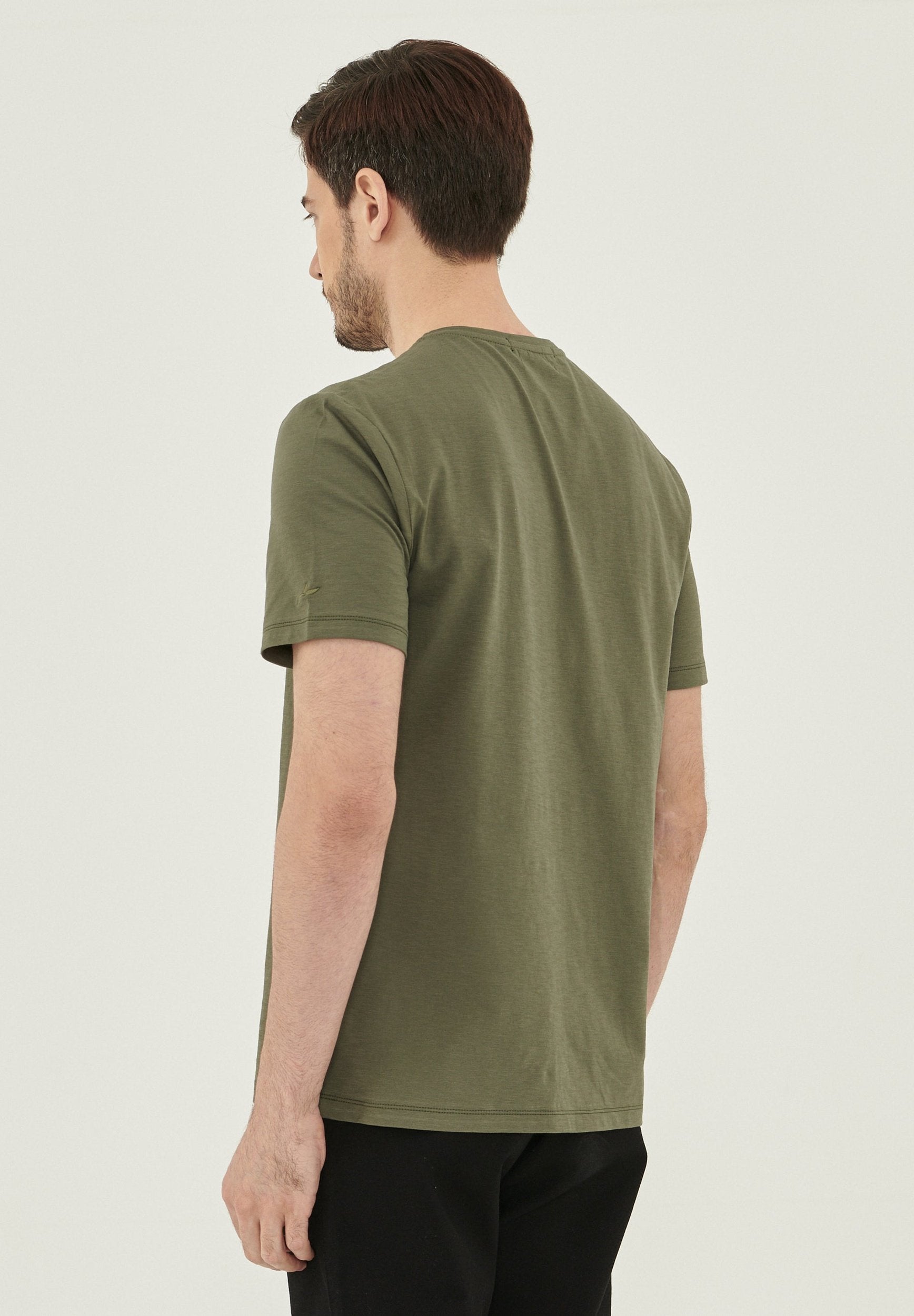 Basic T-Shirt aus Bio-Baumwolle