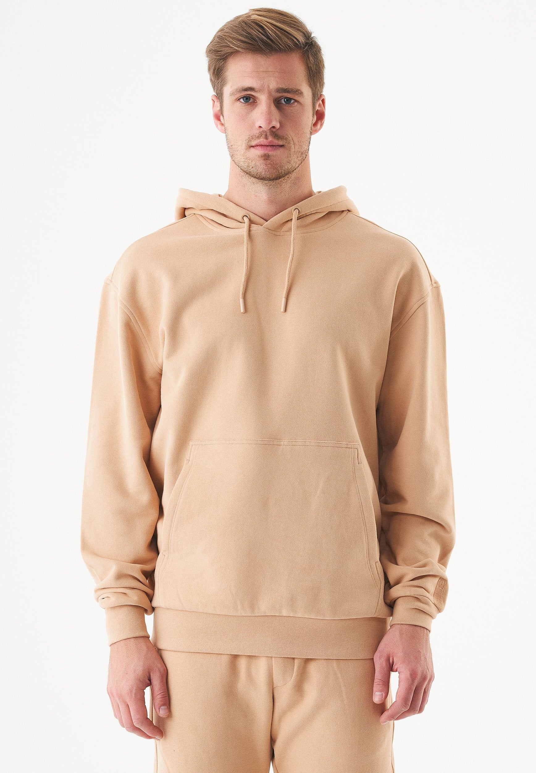 ESSENTIALS HALKI | Unisex Soft Touch Hoodie aus Bio-Baumwolle