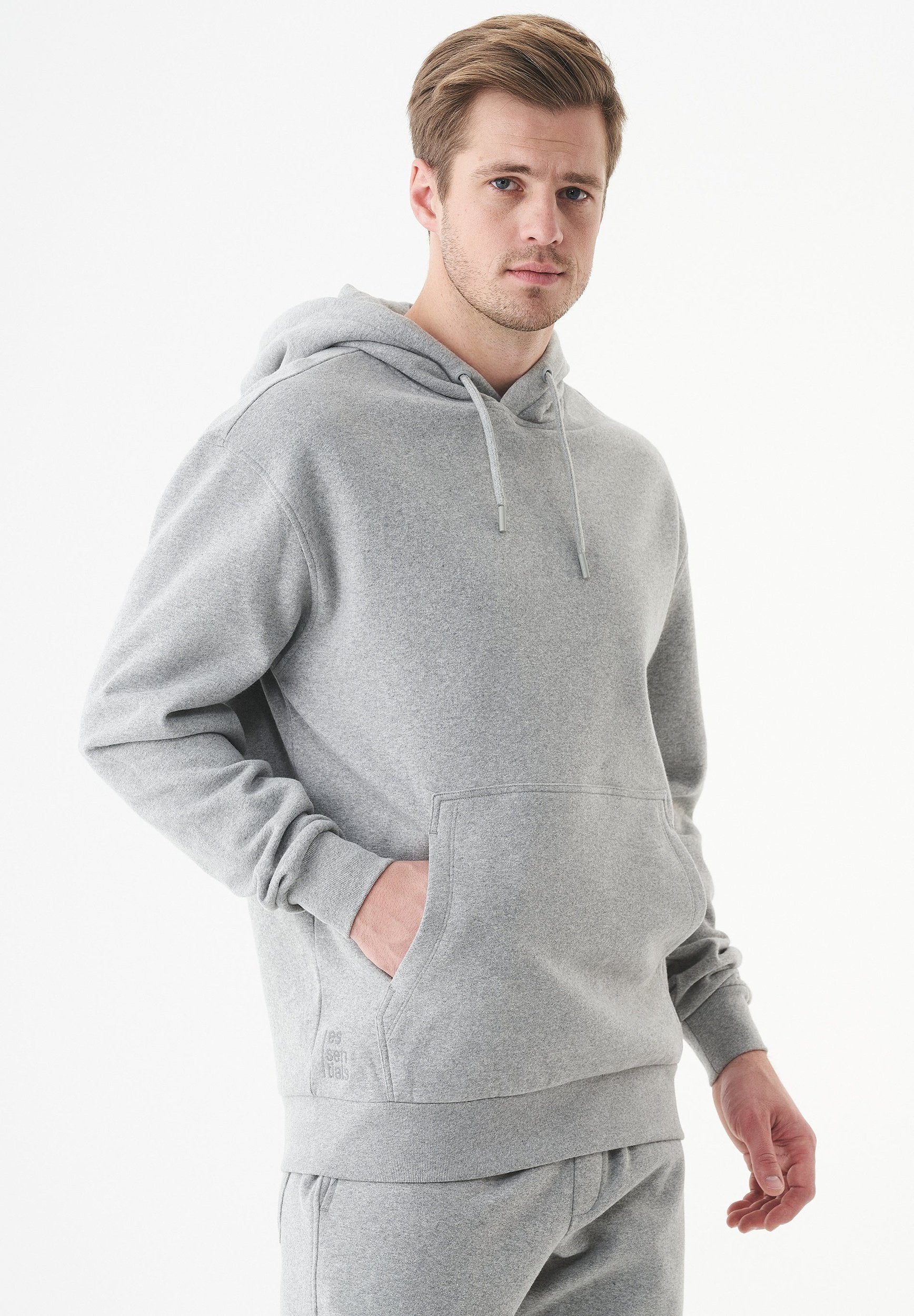 ESSENTIALS HALKI | Unisex Soft Touch Hoodie aus Bio-Baumwolle