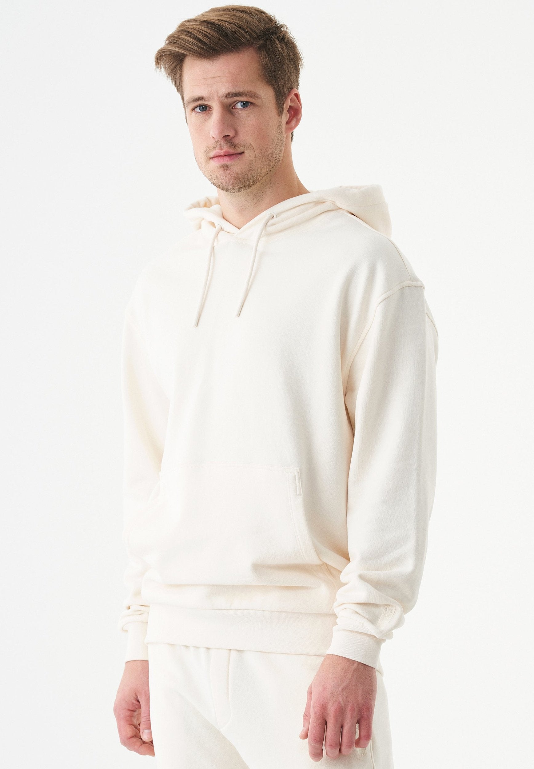 ESSENTIALS HALKI | Unisex Soft Touch Hoodie aus Bio-Baumwolle