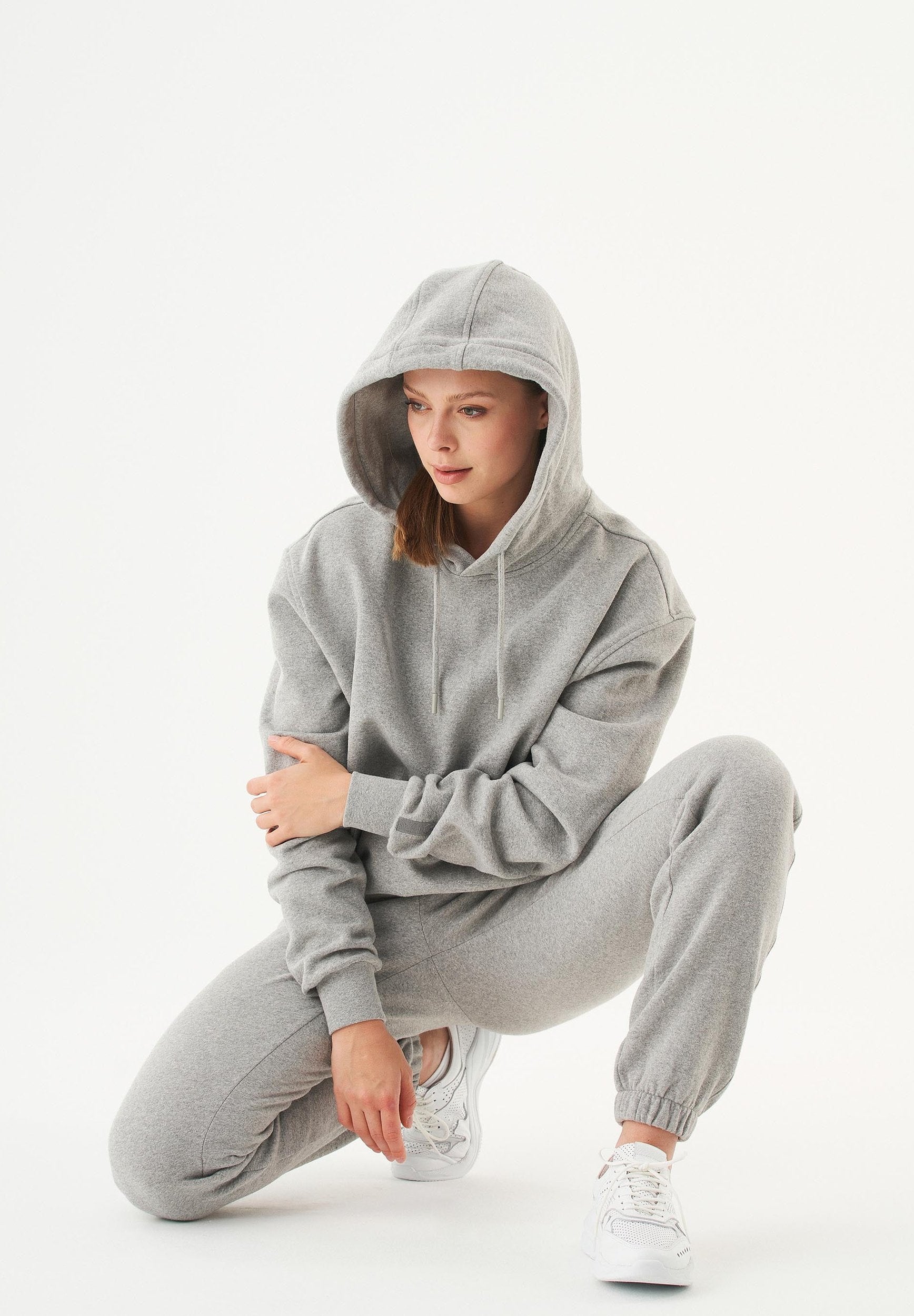 ESSENTIALS HALKI | Unisex Soft Touch Hoodie aus Bio-Baumwolle