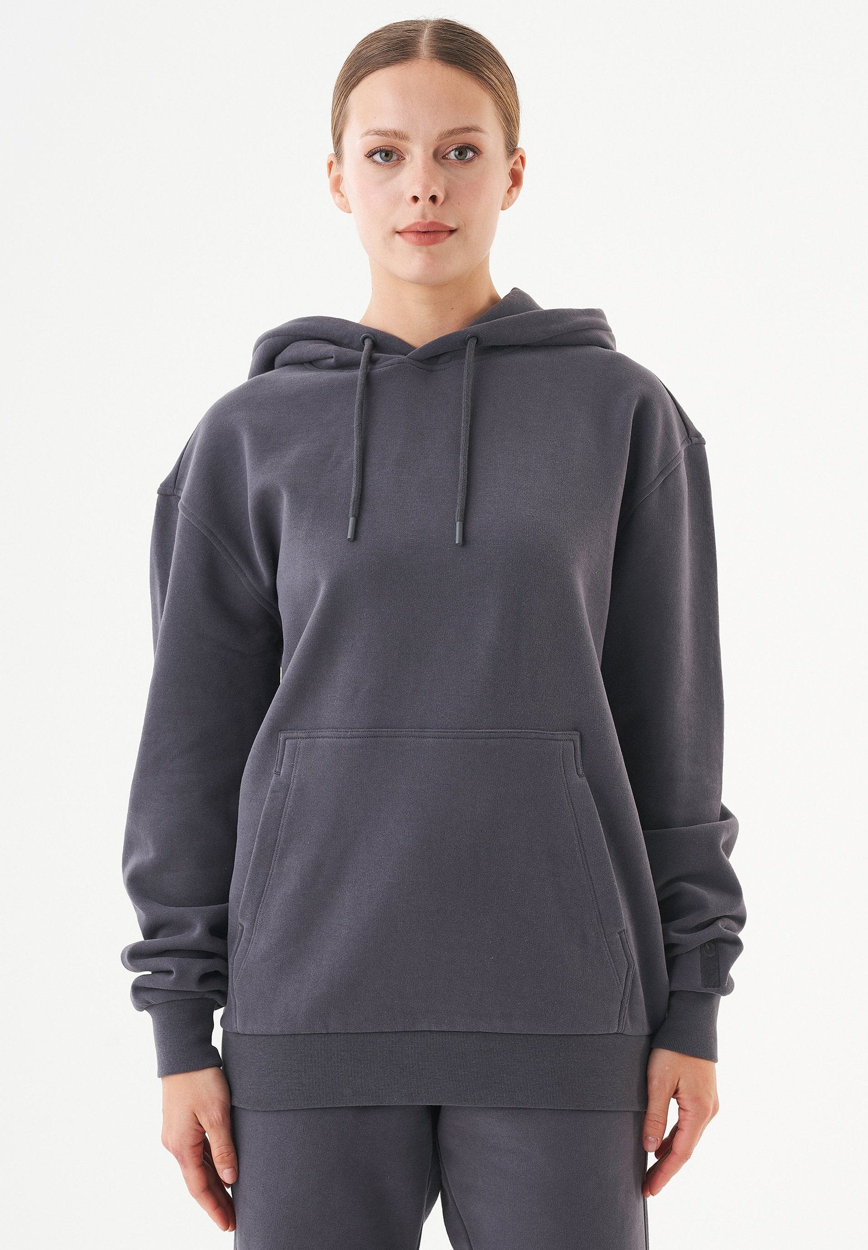 ESSENTIALS HALKI | Unisex Soft Touch Hoodie aus Bio-Baumwolle