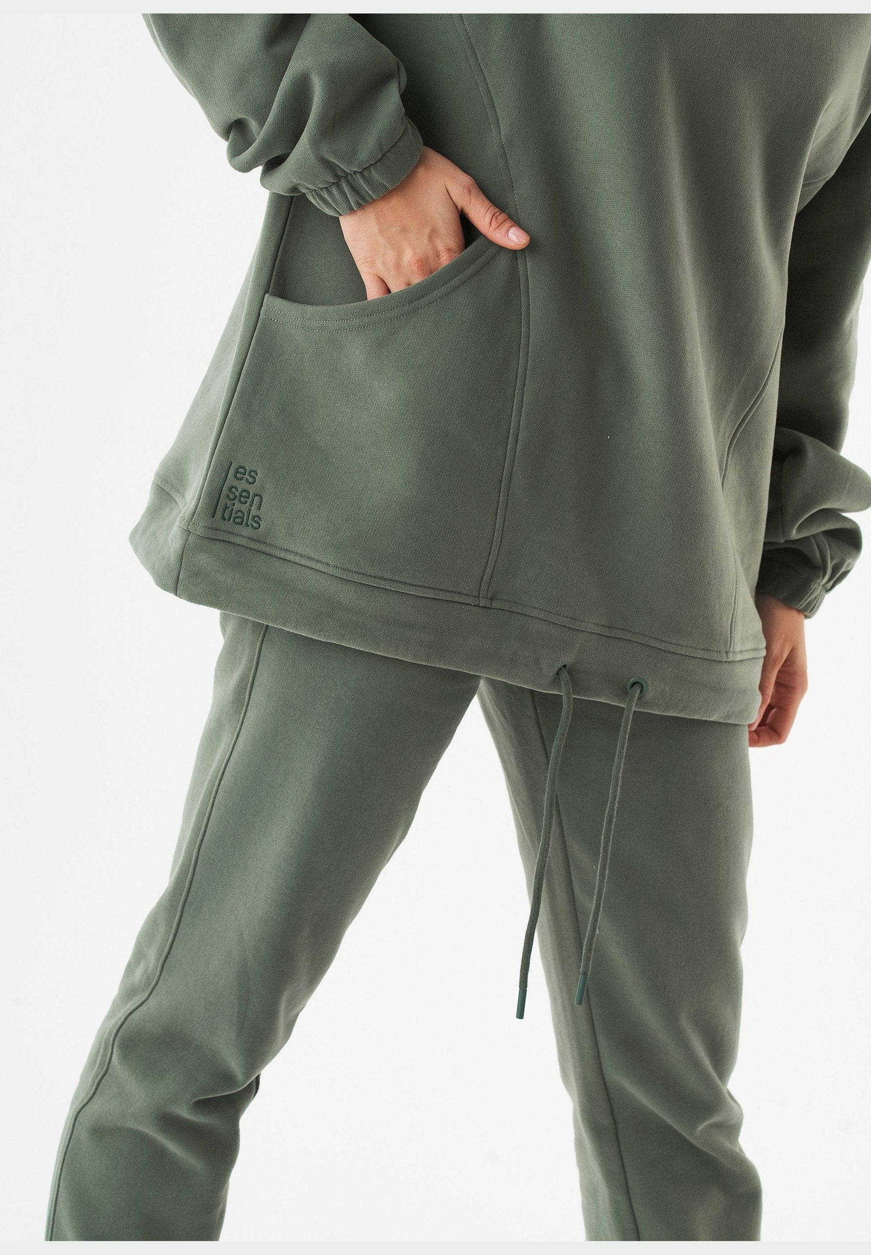 ESSENTIALS-HANDE- Soft Touch Oversize Hoodie aus Bio-Baumwolle