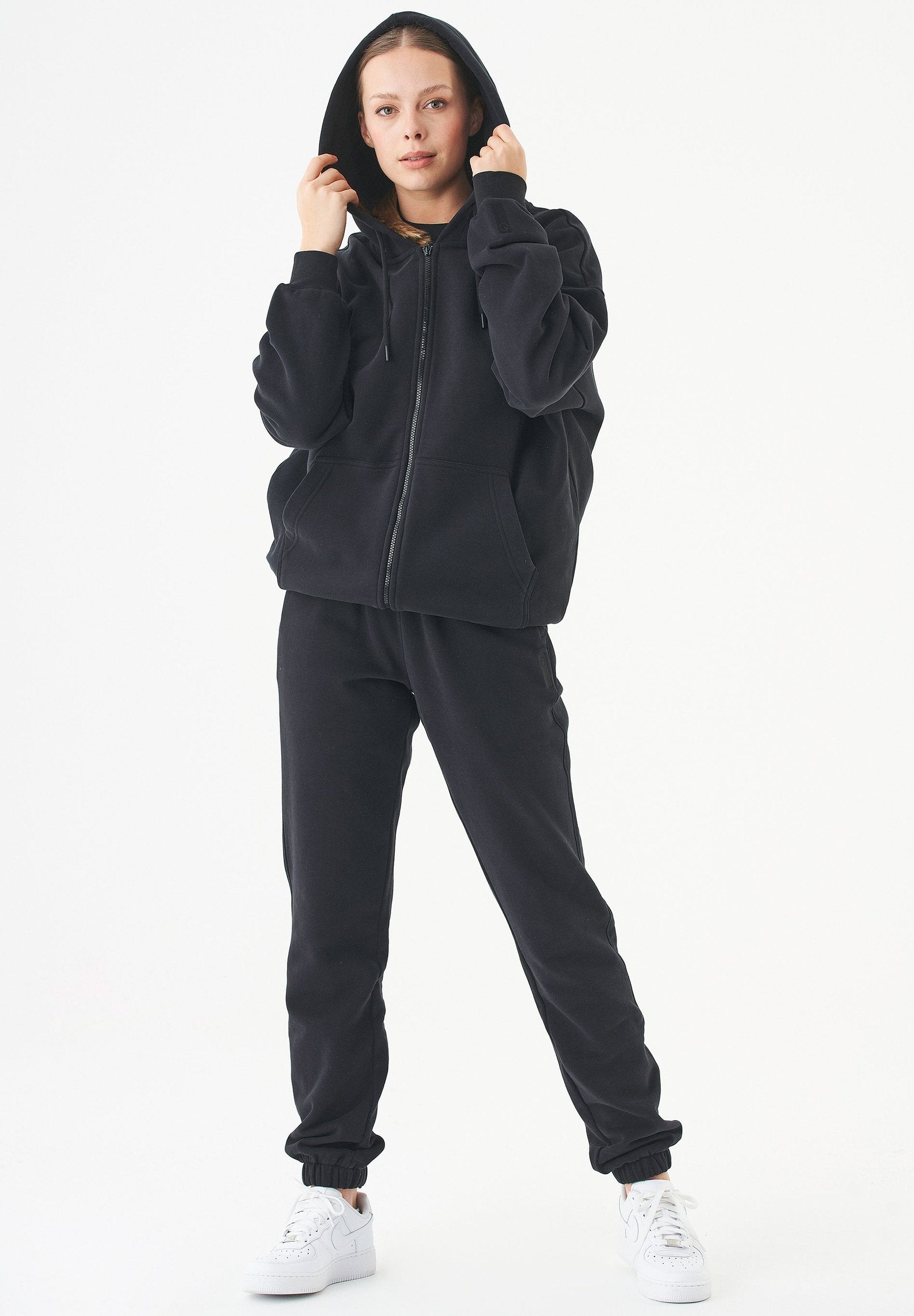 JALE Soft Touch Sweatjacke aus Bio-Baumwolle