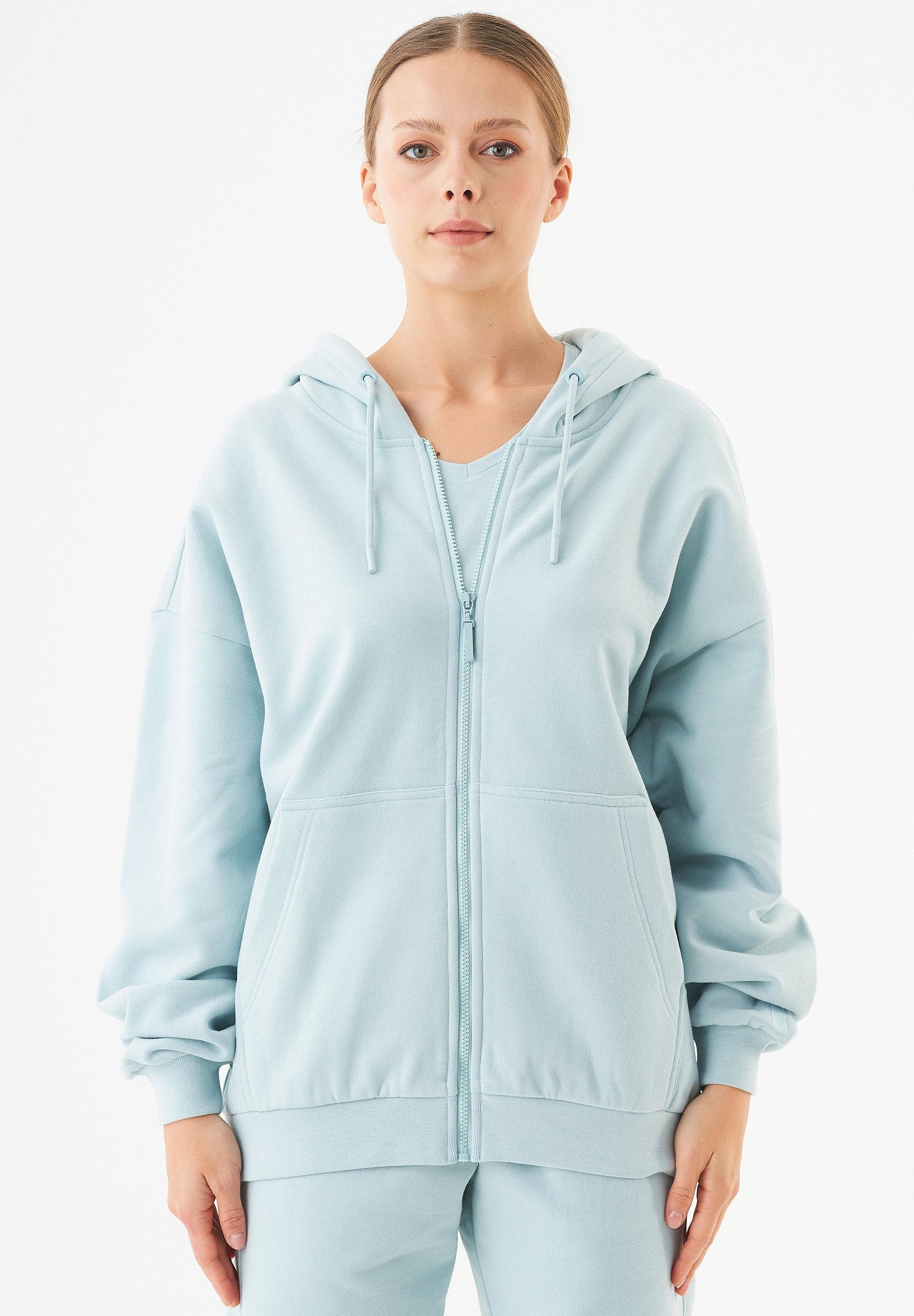 JALE- Soft Touch Sweatjacke aus Bio-Baumwolle