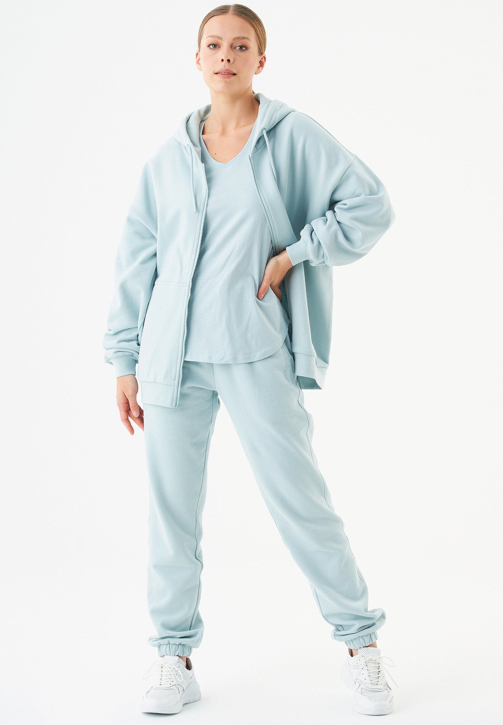 JALE Soft Touch Sweatjacke aus Bio-Baumwolle