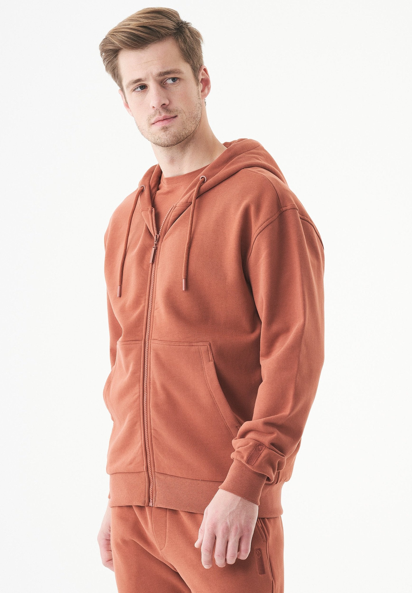 JUNDA Unisex Soft Touch Sweatjacke aus Bio-Baumwolle