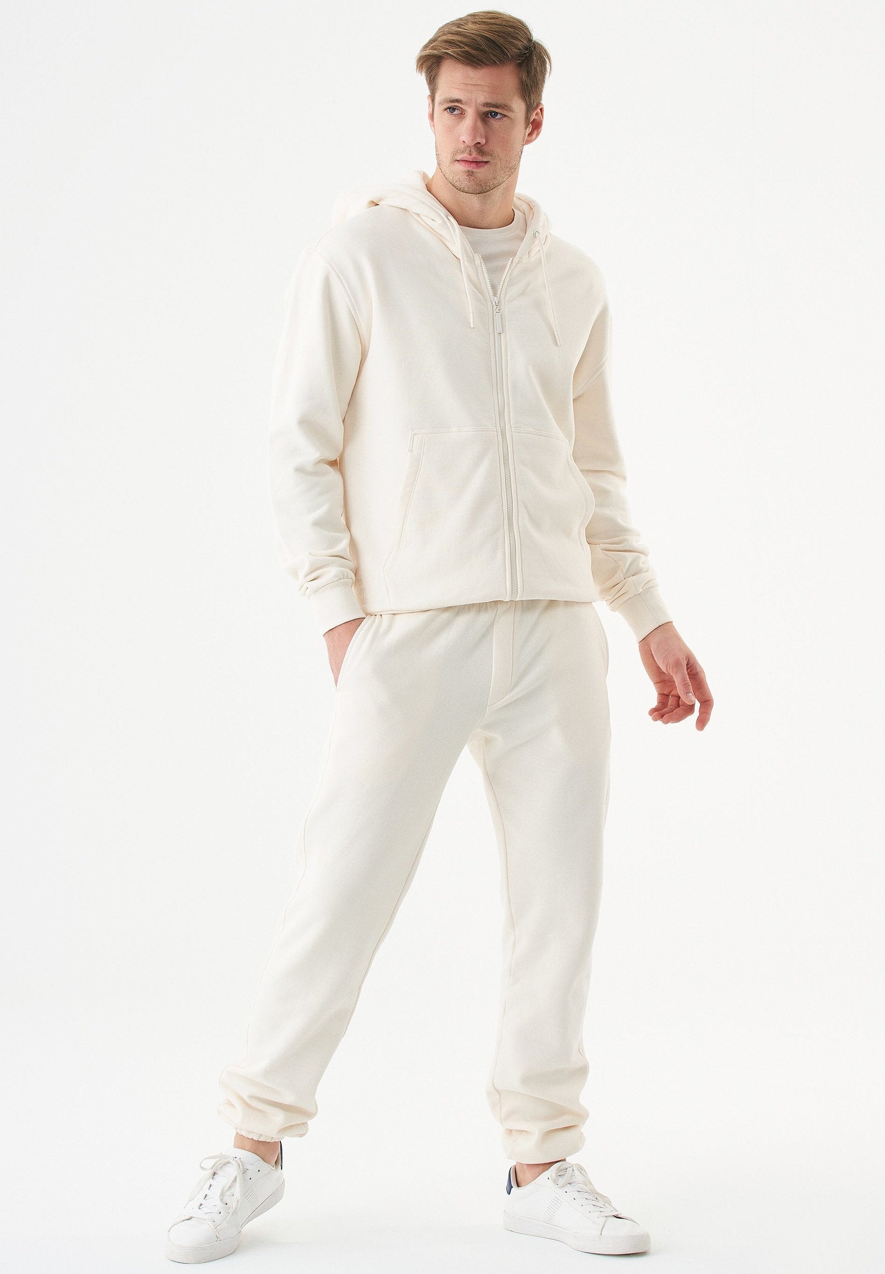 JUNDA Unisex Soft Touch Sweatjacke aus Bio-Baumwolle