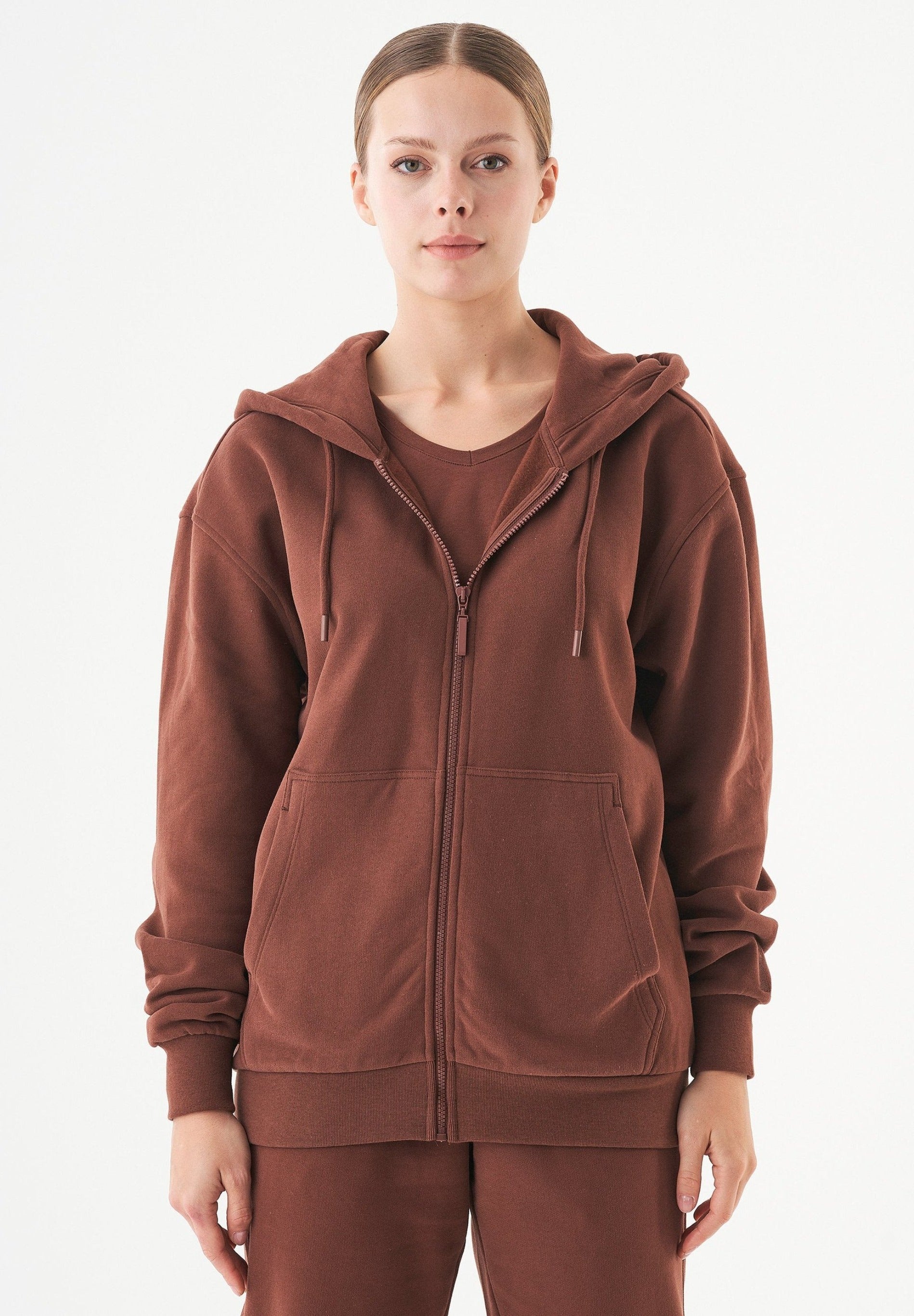 JUNDA- Unisex Soft Touch Sweatjacke aus Bio-Baumwolle