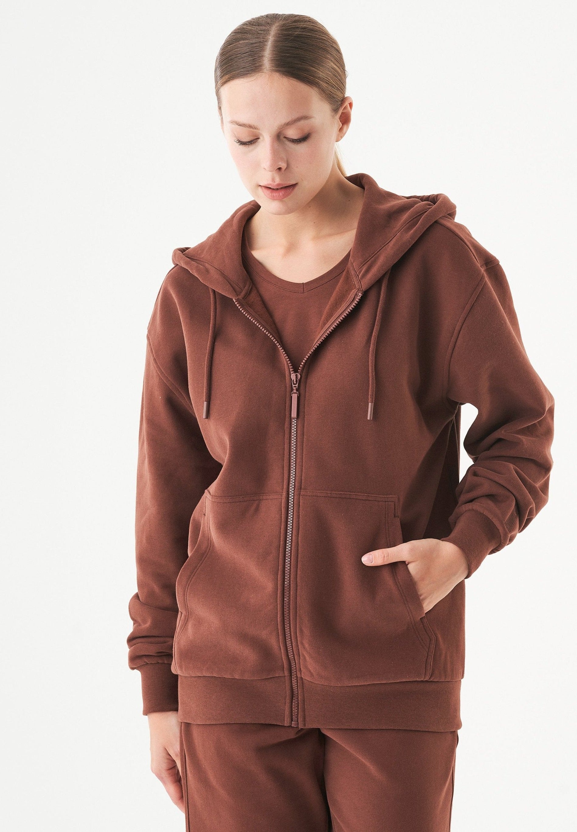 JUNDA- Unisex Soft Touch Sweatjacke aus Bio-Baumwolle