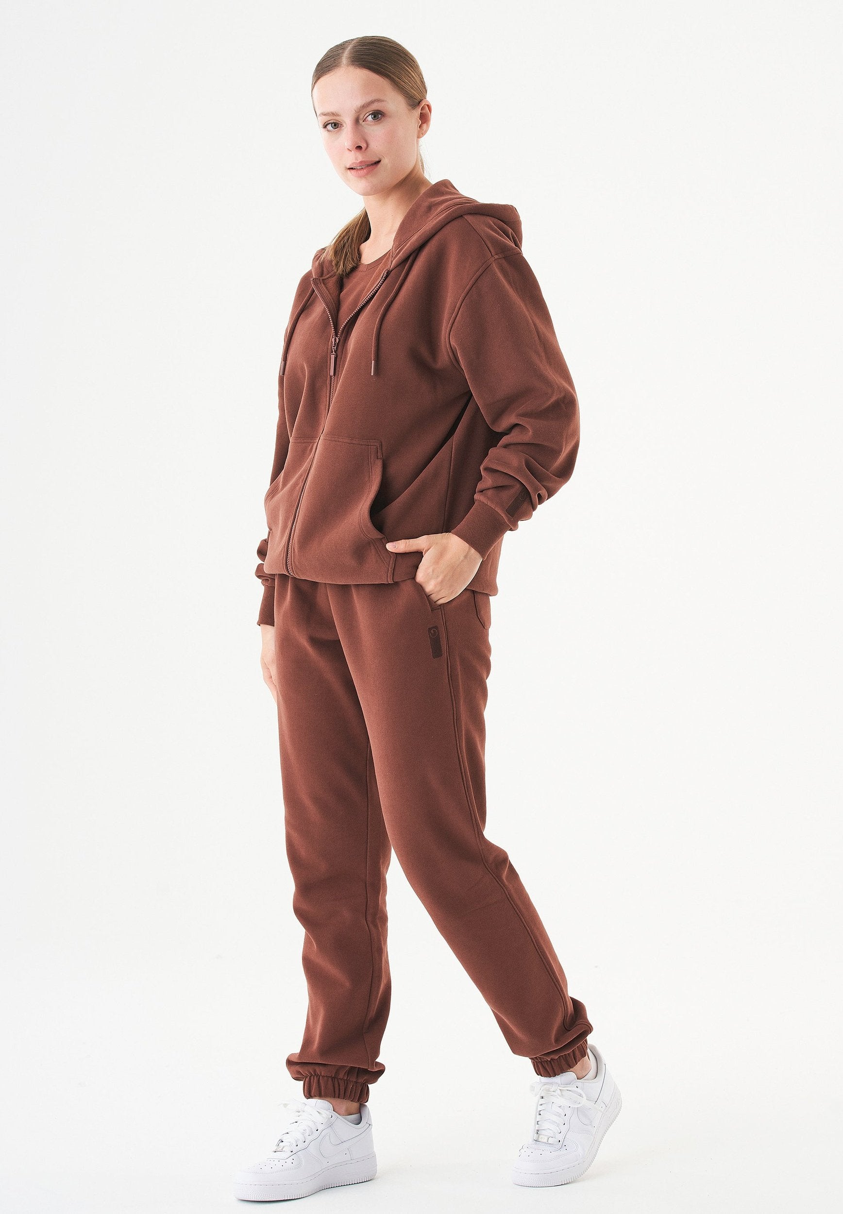 JUNDA Unisex Soft Touch Sweatjacke aus Bio-Baumwolle