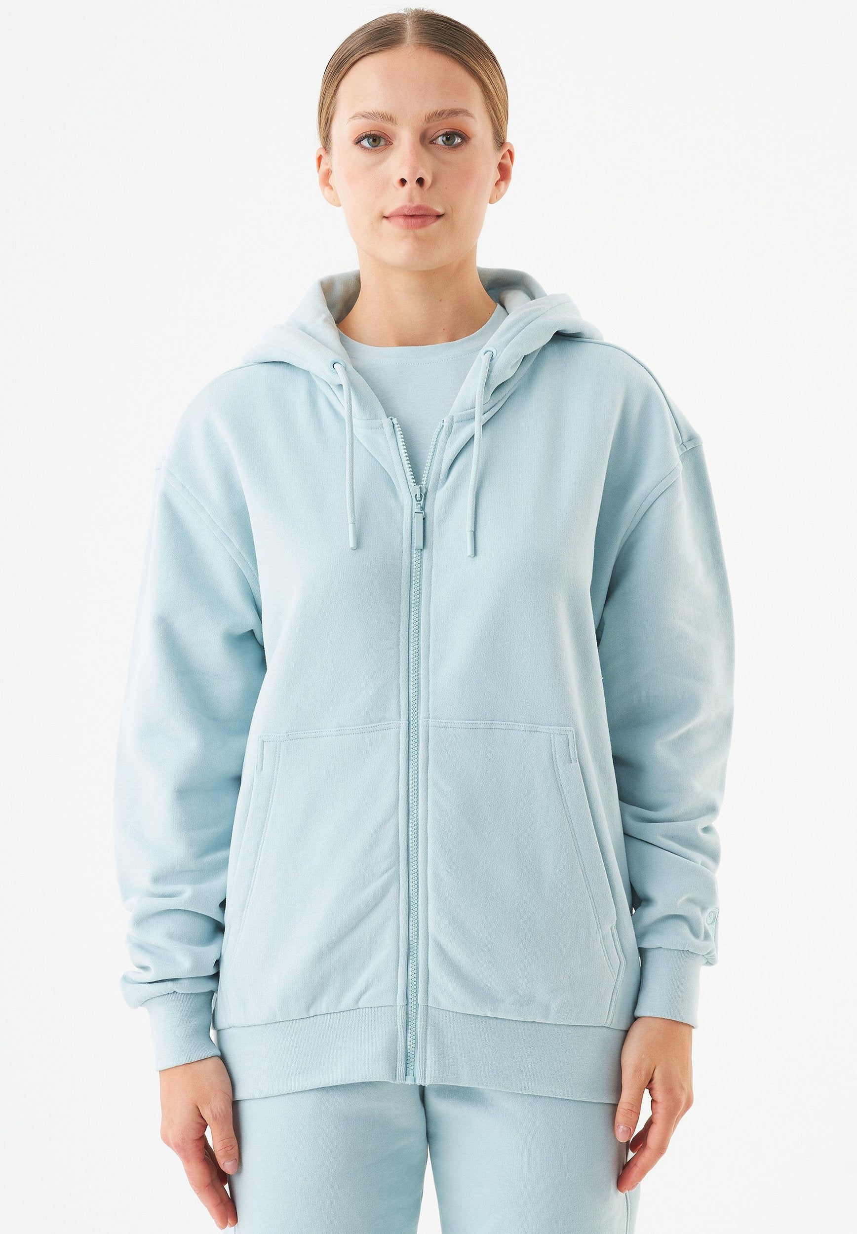 JUNDA- Unisex Soft Touch Sweatjacke aus Bio-Baumwolle