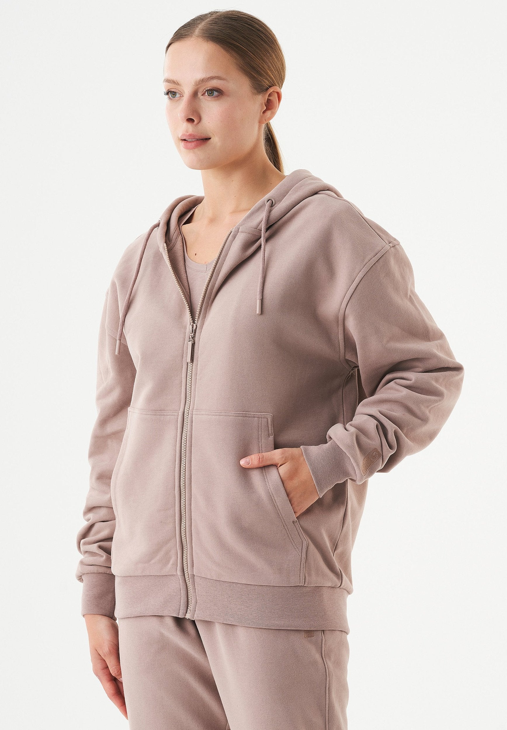 JUNDA- Unisex Soft Touch Sweatjacke aus Bio-Baumwolle