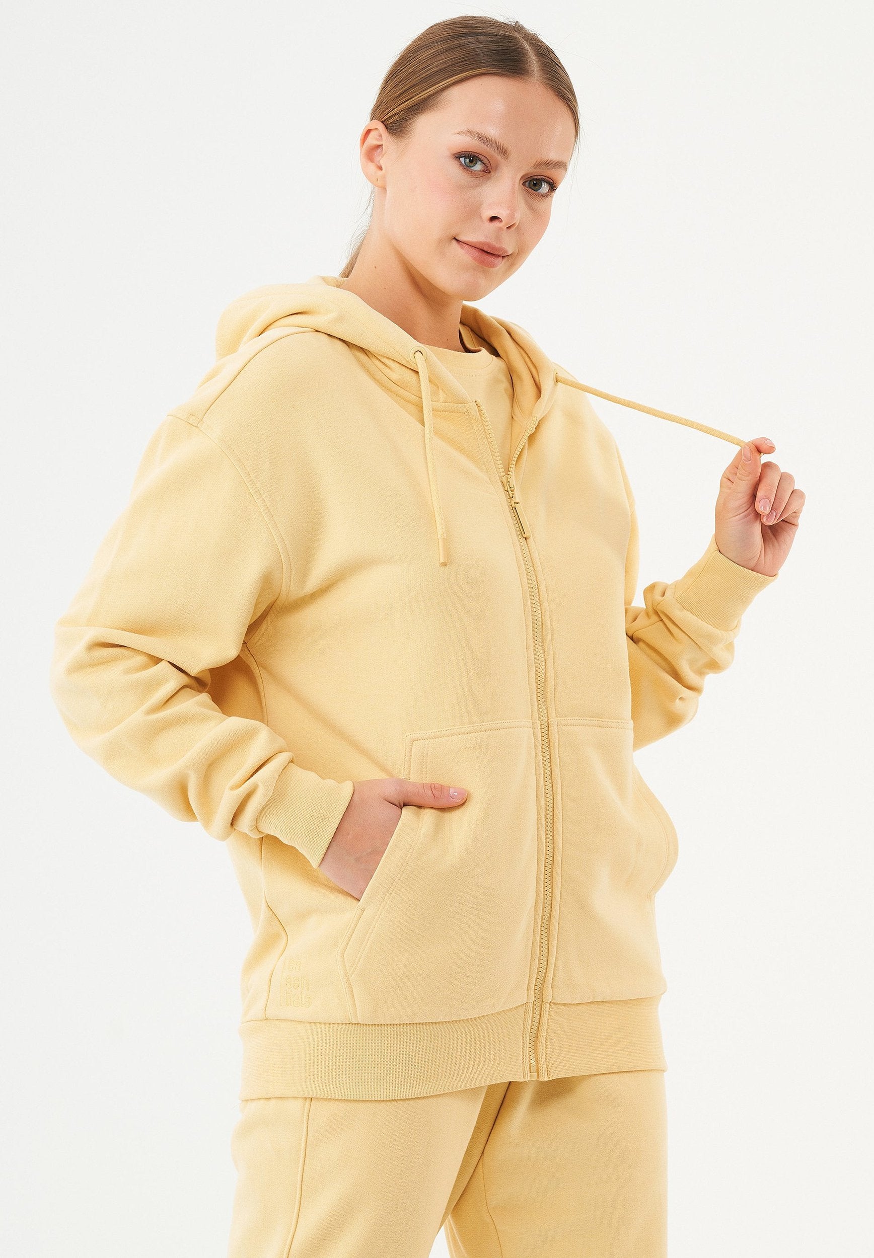 JUNDA- Unisex Soft Touch Sweatjacke aus Bio-Baumwolle