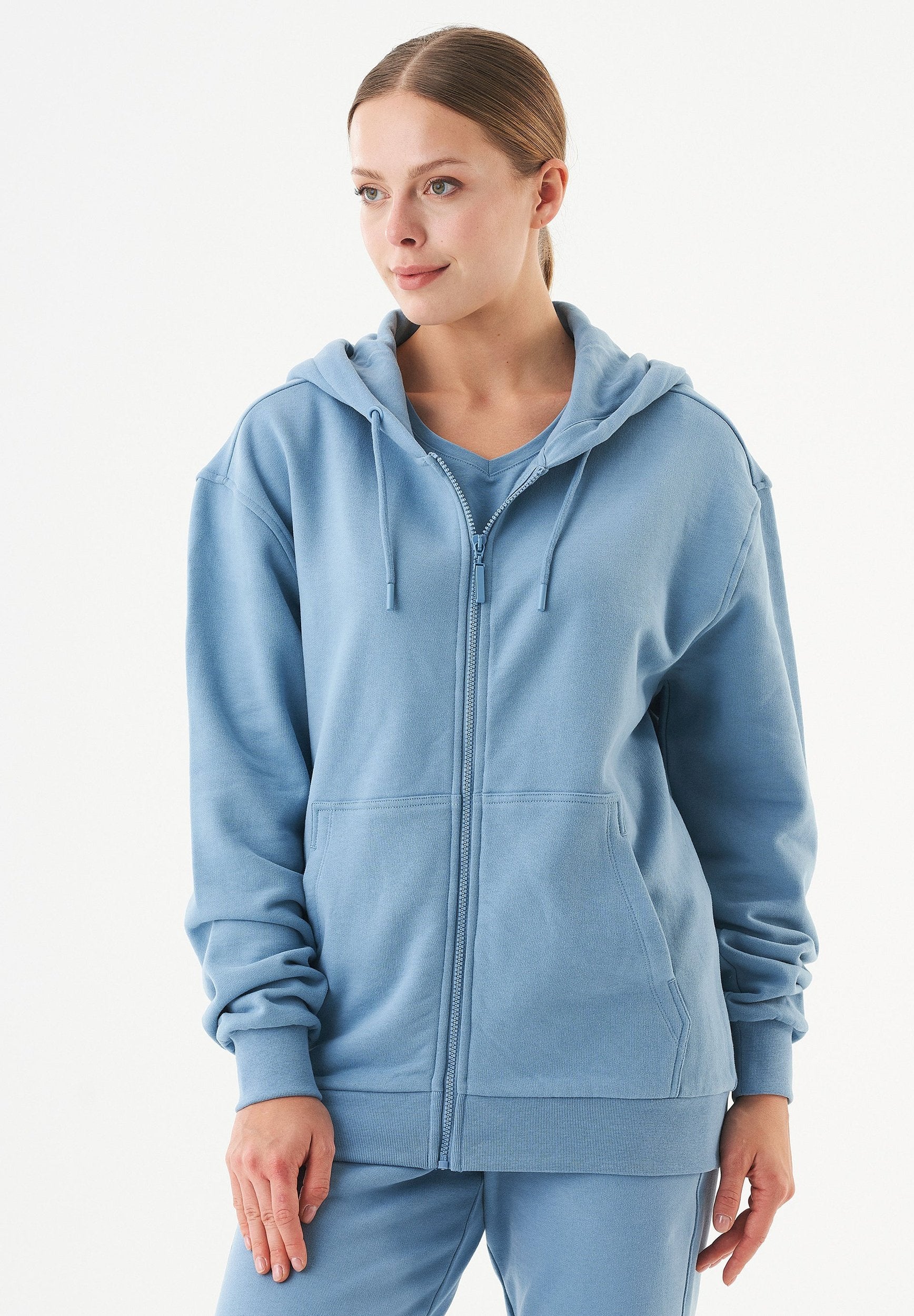 JUNDA- Unisex Soft Touch Sweatjacke aus Bio-Baumwolle