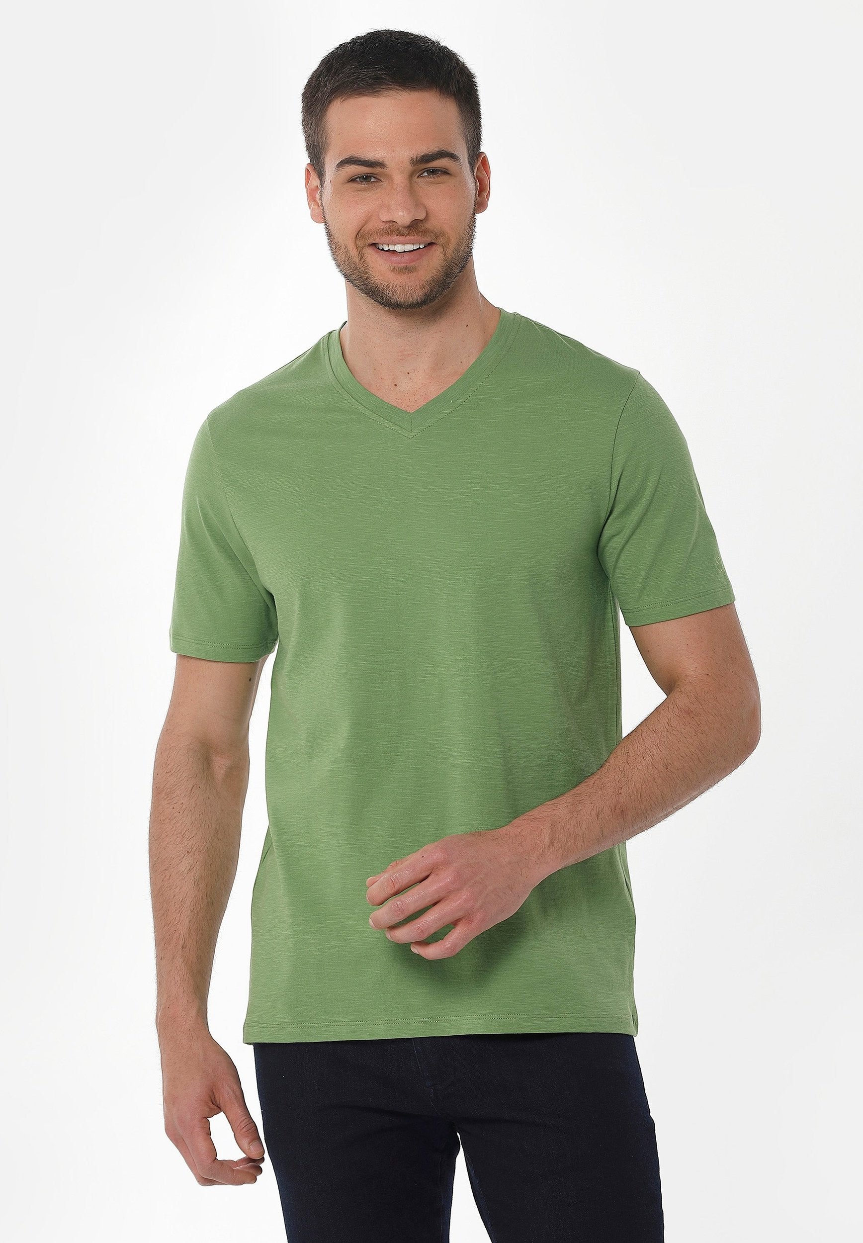 Basic T-Shirt aus Bio-Baumwolle mit V-Ausschnitt