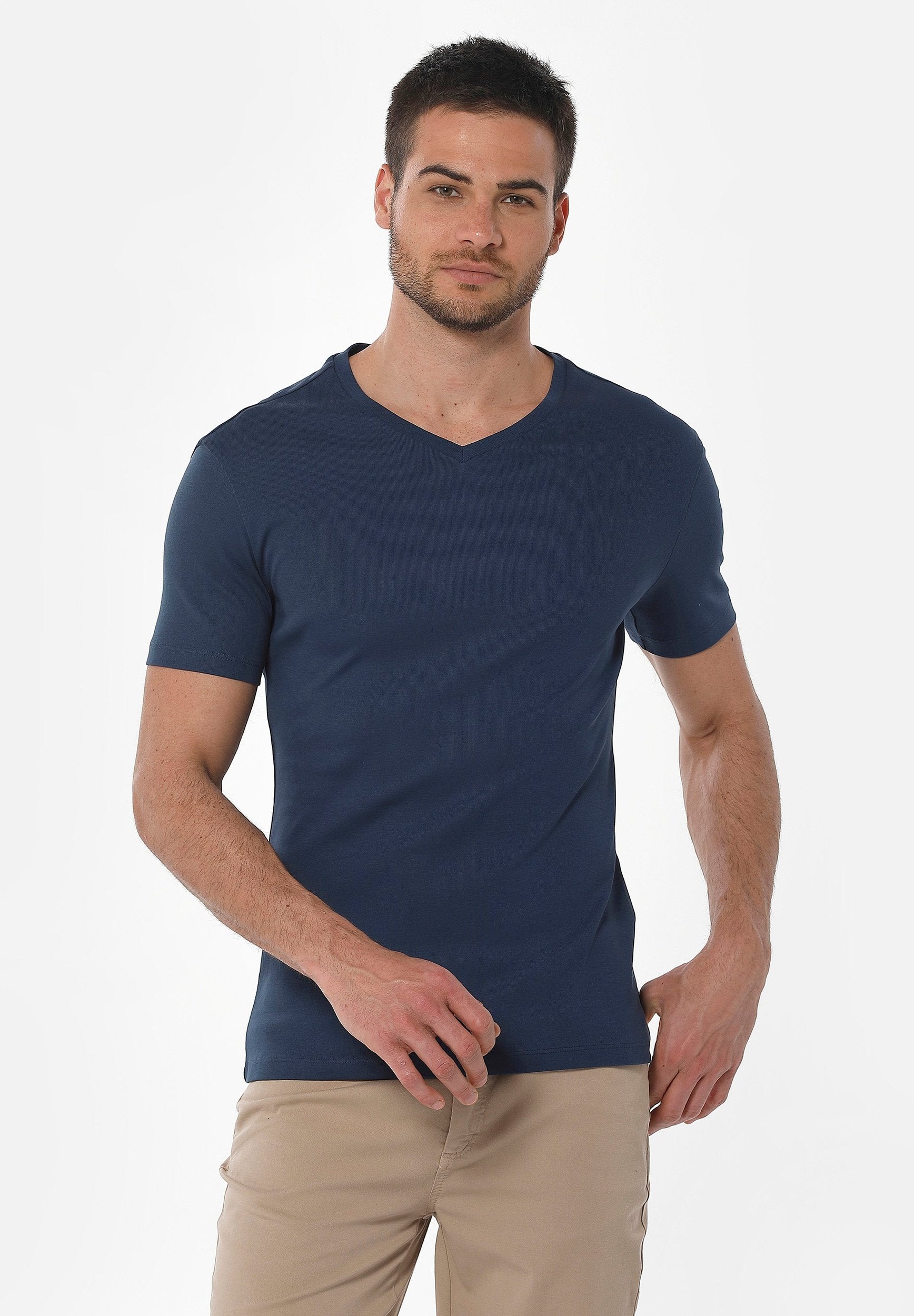 Geripptes T-Shirt aus Bio-Baumwolle mit V-Ausschnitt