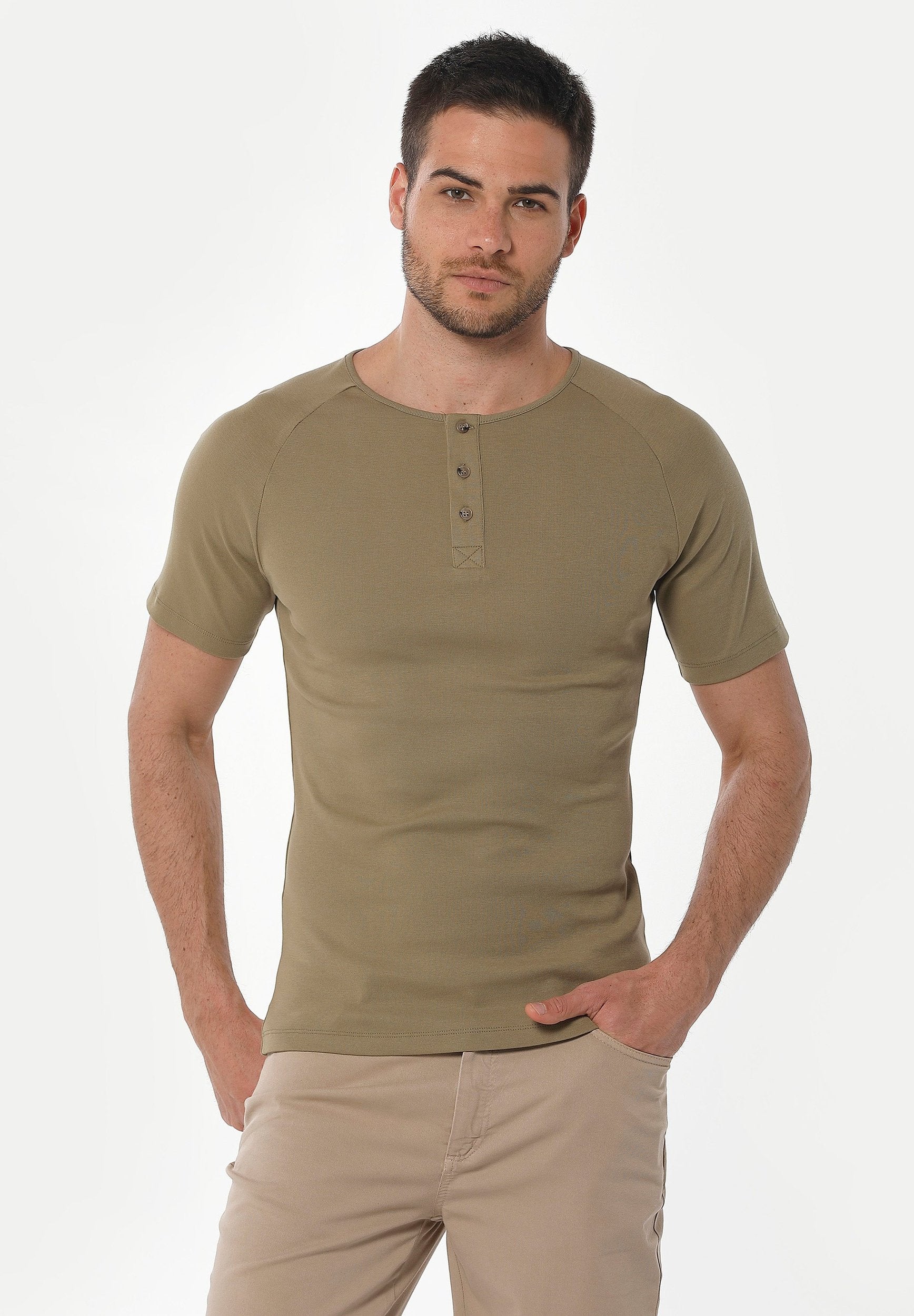 Henley-Shirt aus Bio-Baumwolle mit Raglanärmeln