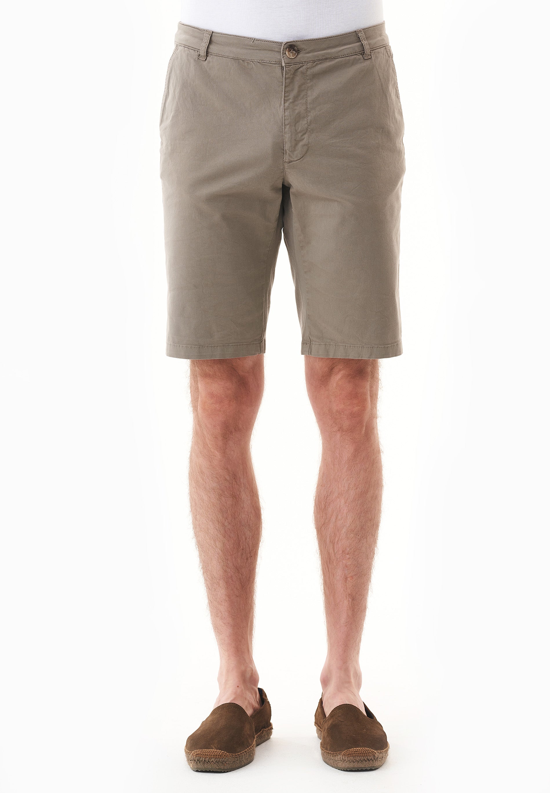 Slim-Fit Chino-Shorts aus Bio-Baumwolle