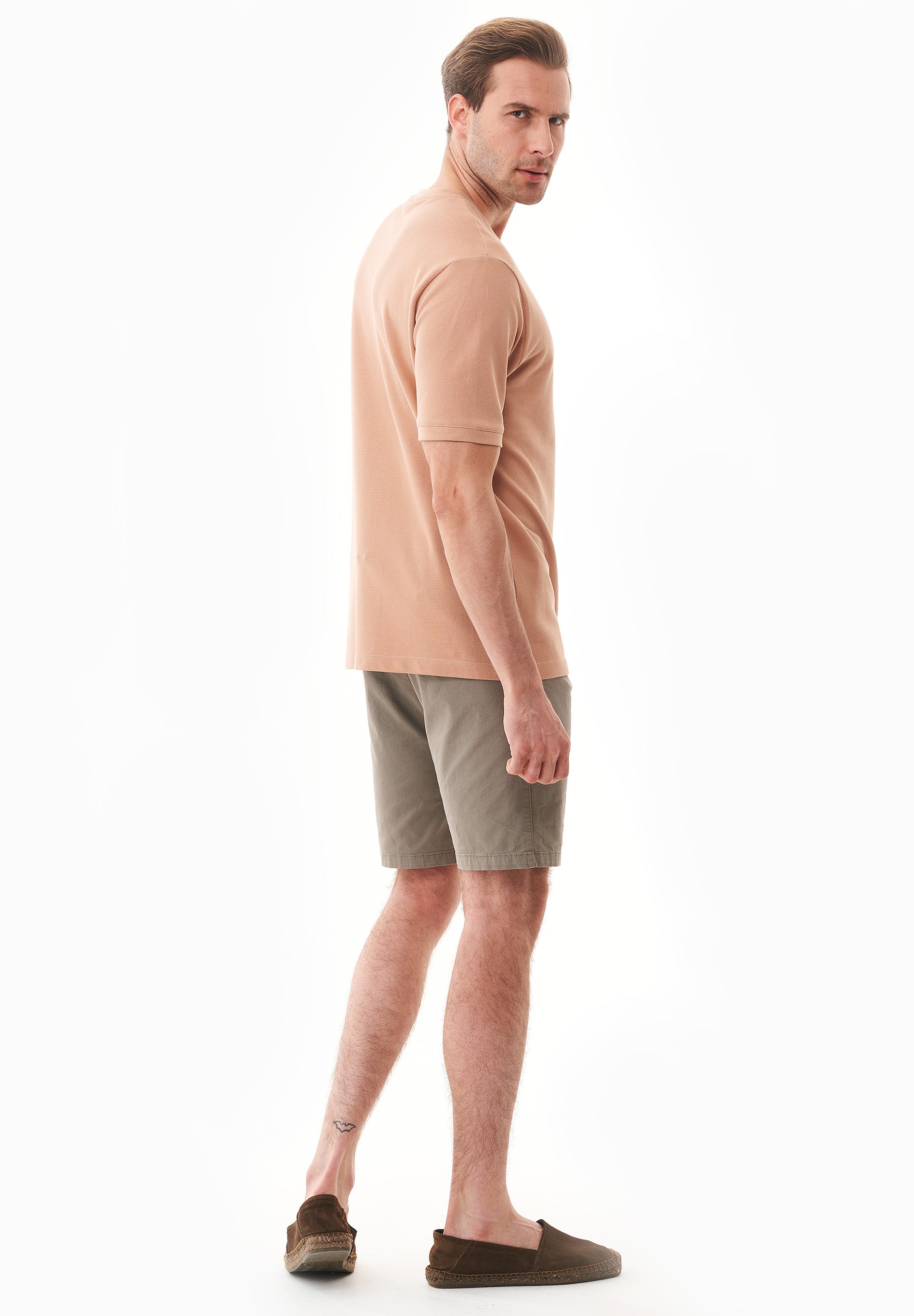 Slim-Fit Chino-Shorts aus Bio-Baumwolle