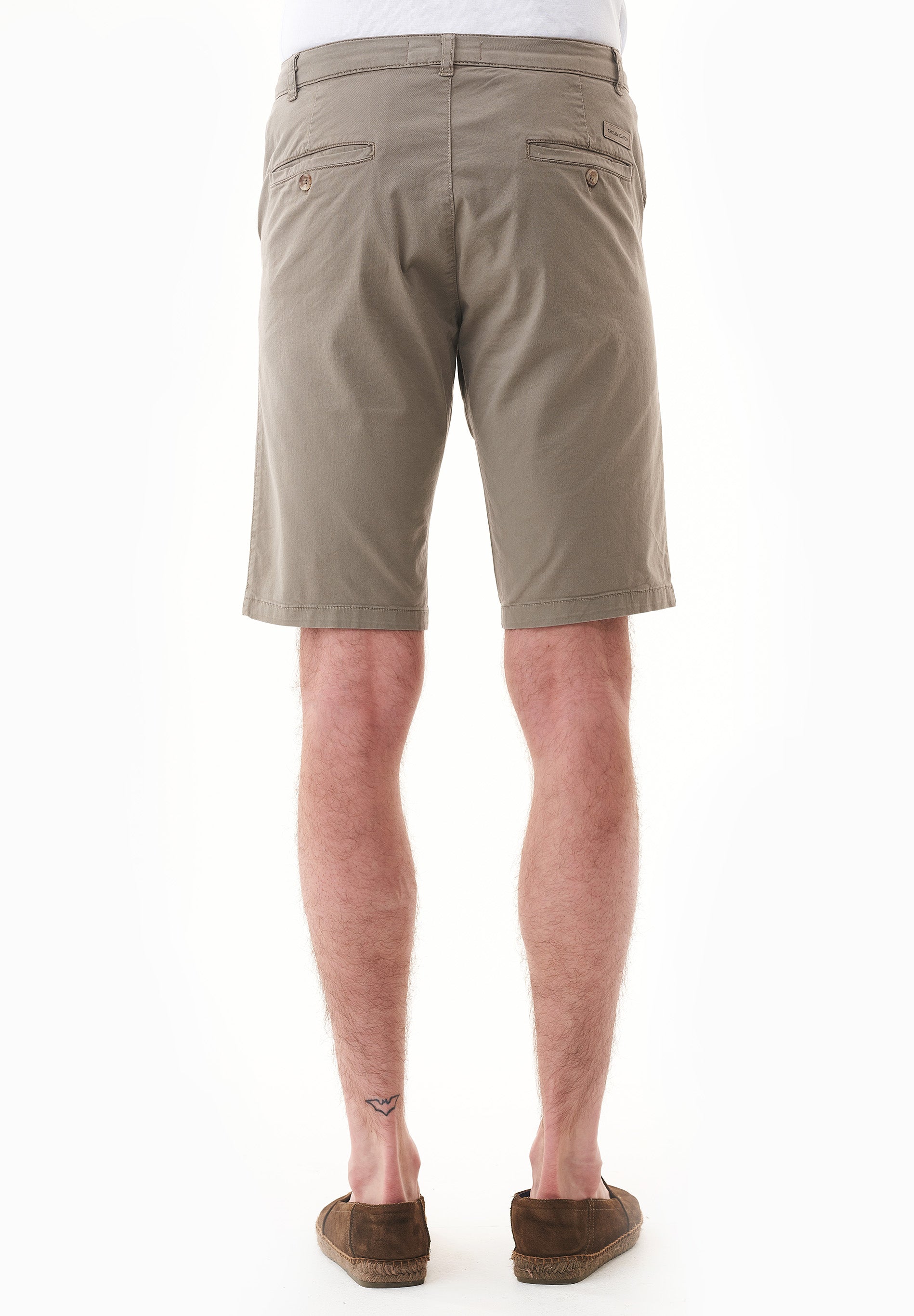 Slim-Fit Chino-Shorts aus Bio-Baumwolle