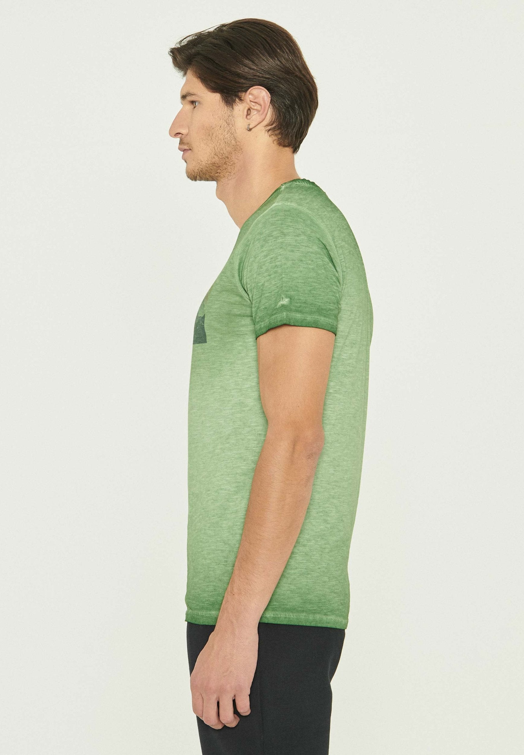 Garment Dyed T-Shirt aus Bio-Baumwolle mit Print
