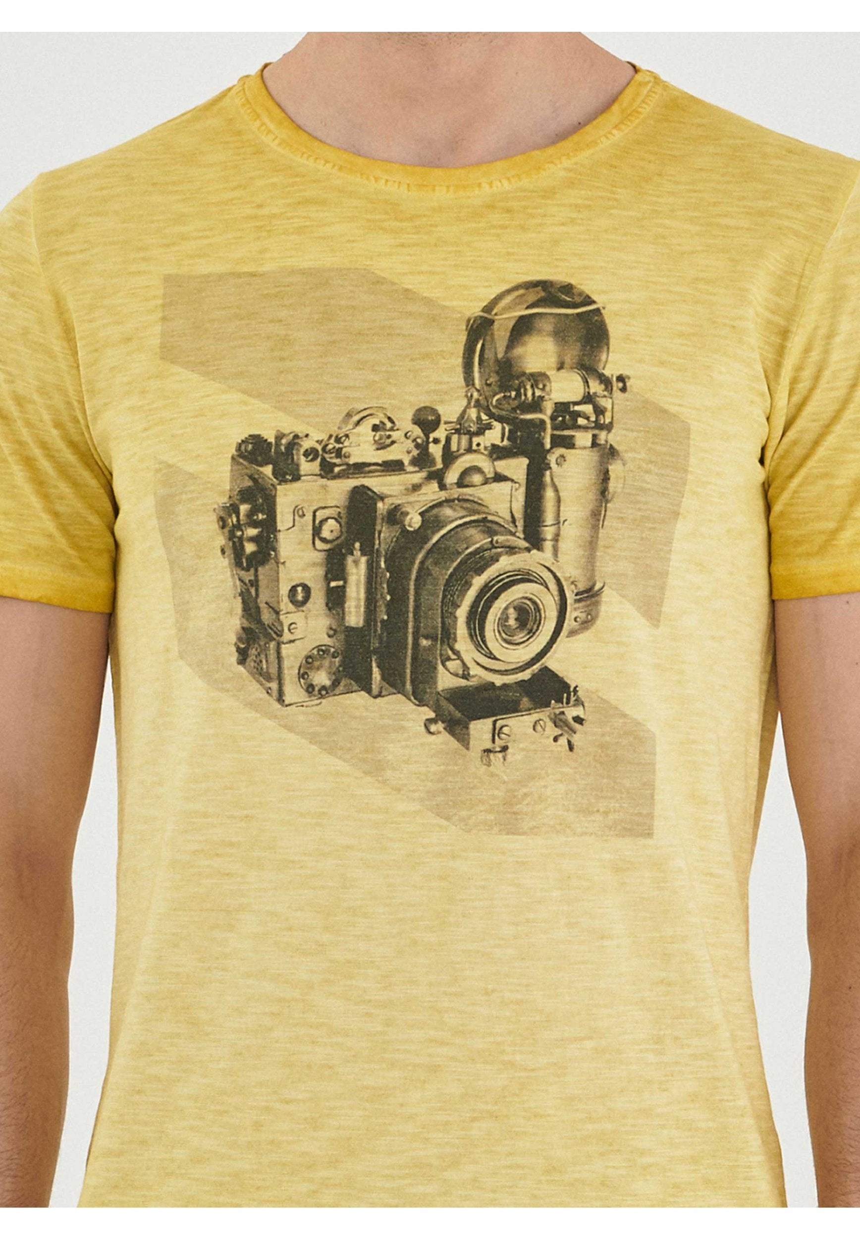 Garment Dyed T-Shirt aus Bio-Baumwolle mit Kamera Motiv
