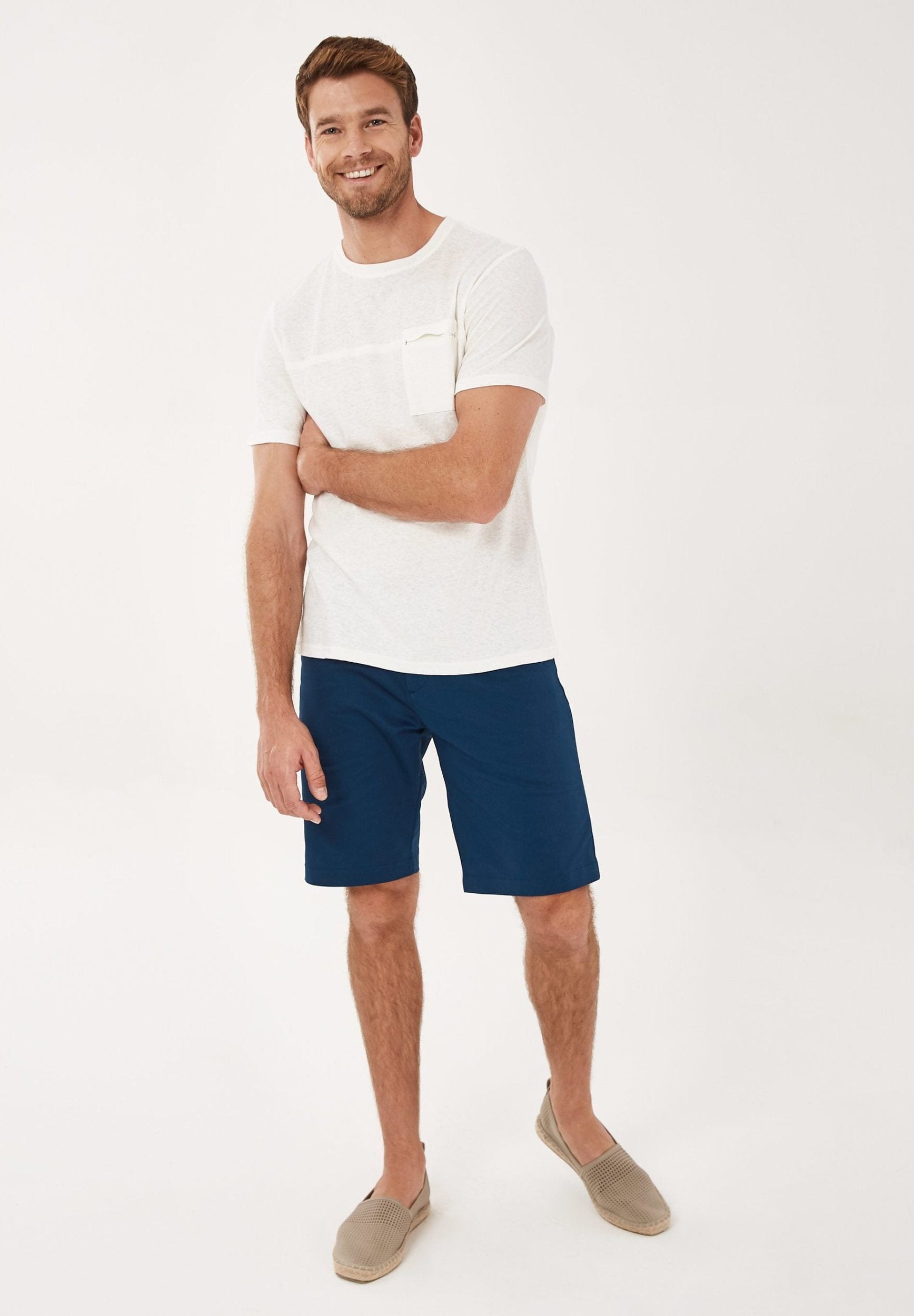 T-Shirt aus Bio-Baumwolle-Leinen-Mix mit Brusttasche