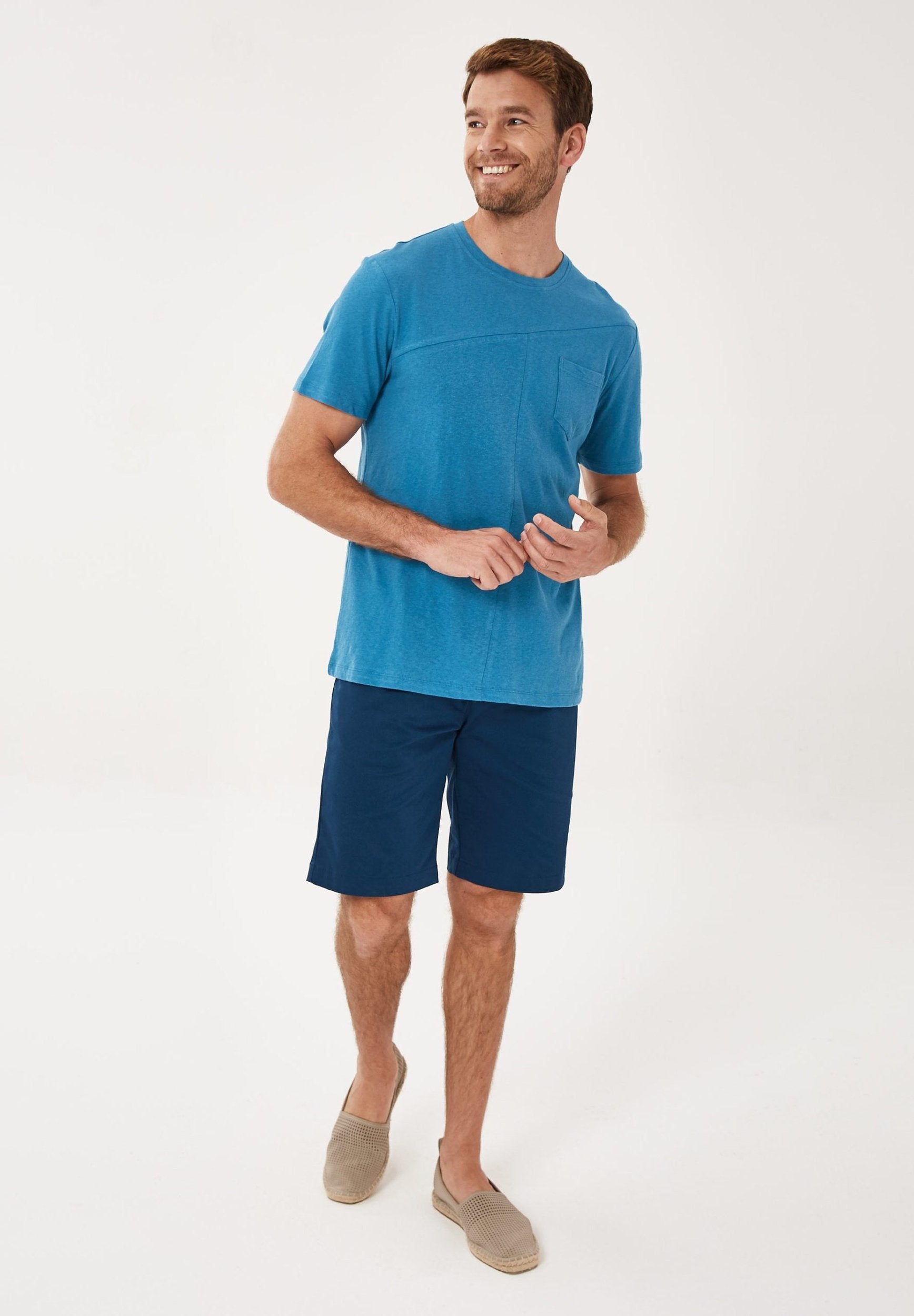 T-Shirt aus Bio-Baumwolle-Leinen-Mix mit Brusttasche