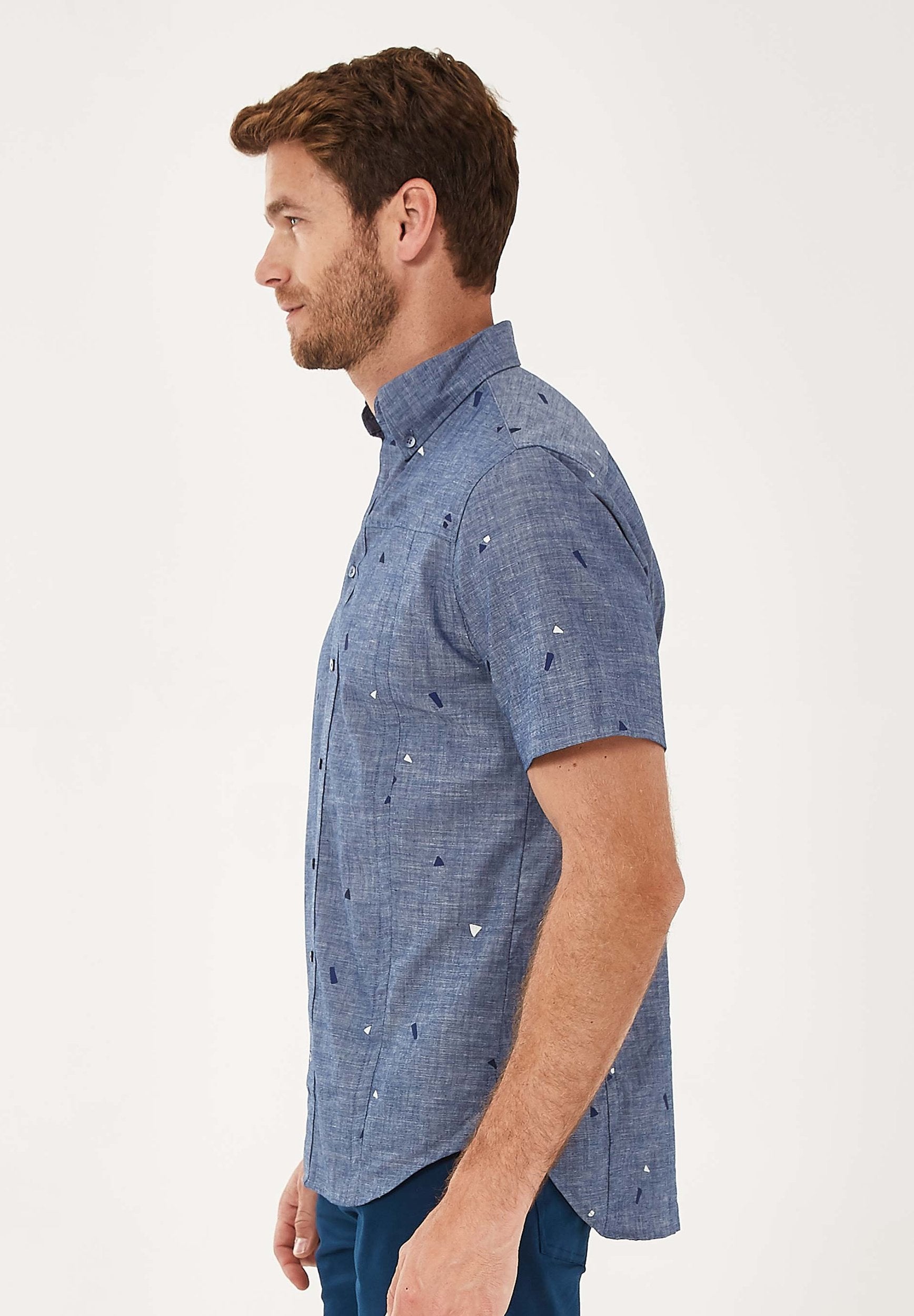 Kurzarm Hemd aus Bio-Baumwolle mit Allover-Print in Denim Optik