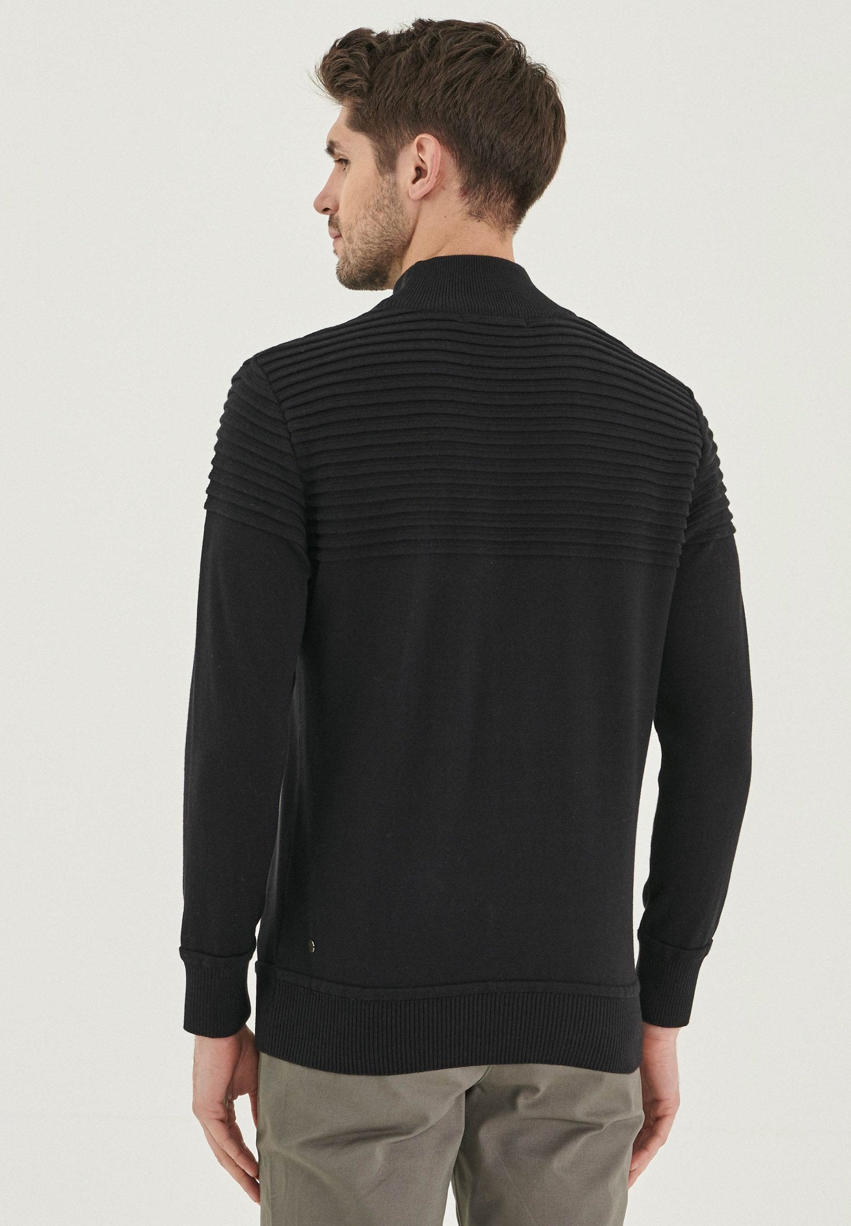Rollkragenpullover aus Bio-Baumwolle