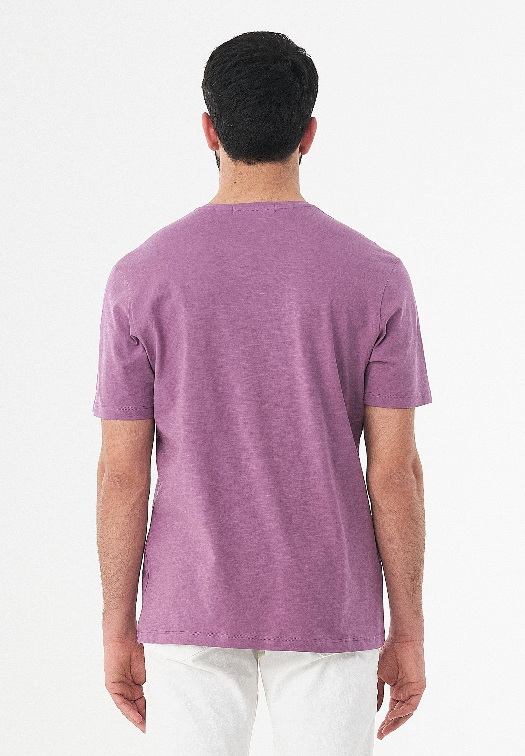 Basic T-Shirt aus Bio-Baumwolle mit V-Ausschnitt